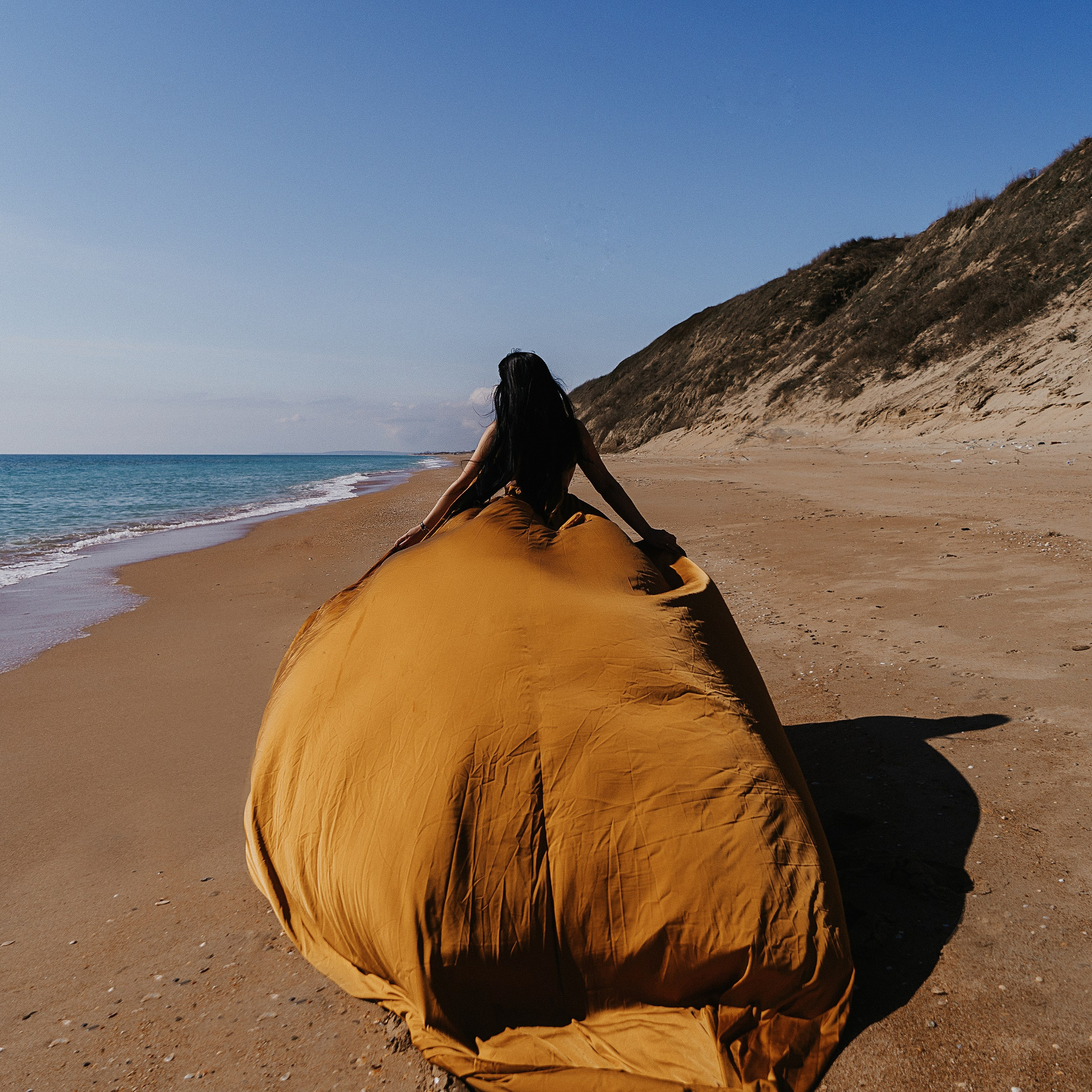 ЛЕТЯЩИЕ ПЛАТЬЕ