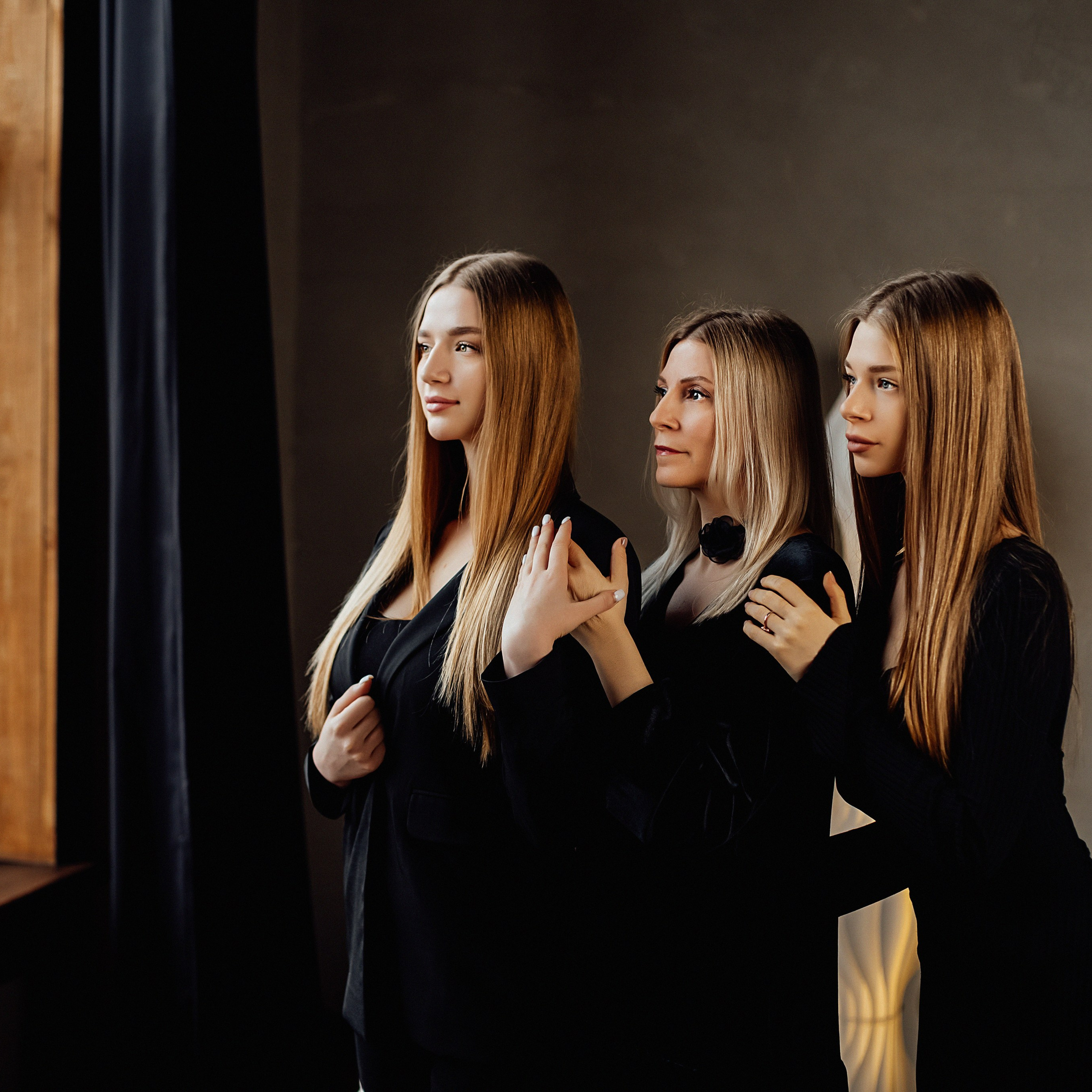 Мама и дочки