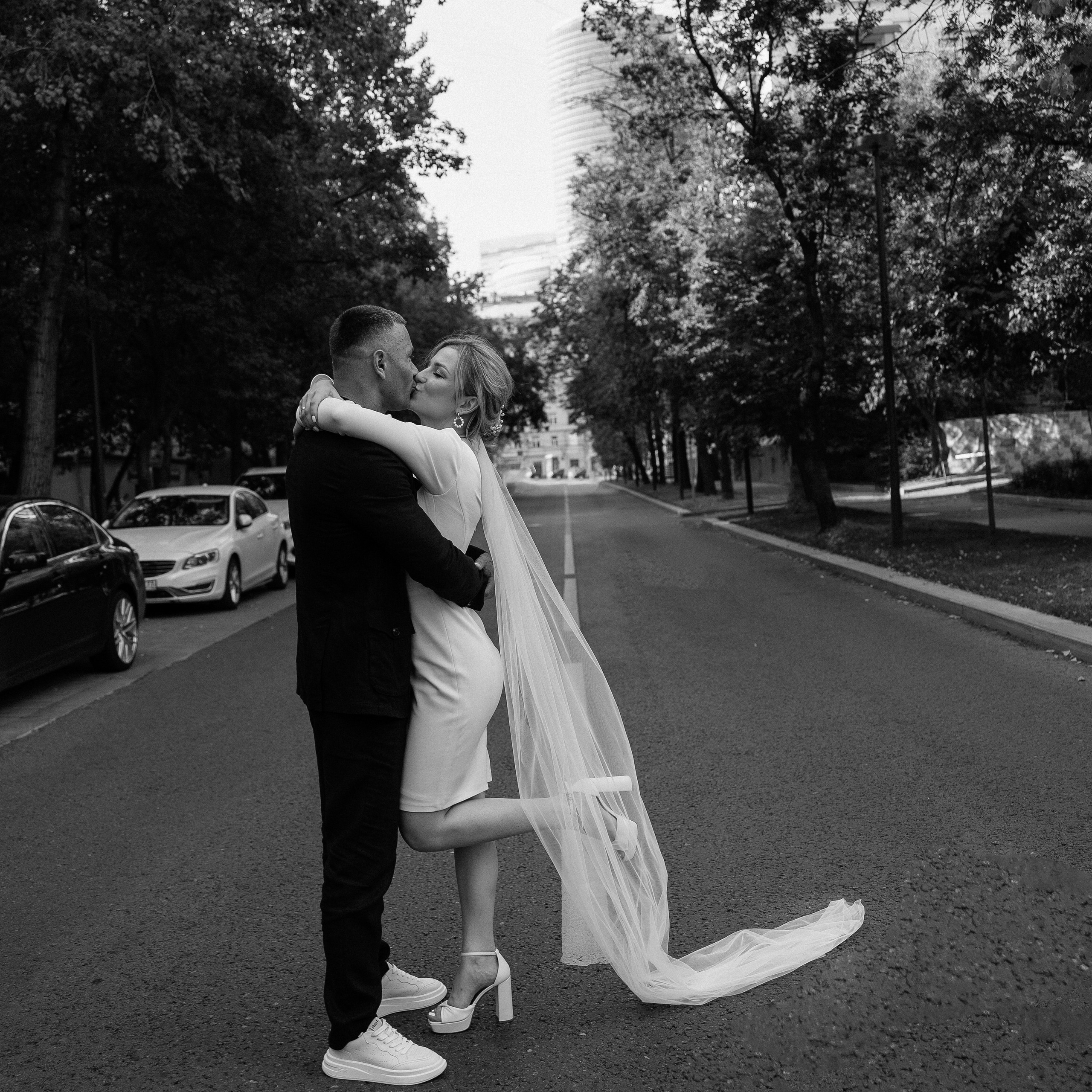 Интас и Анна