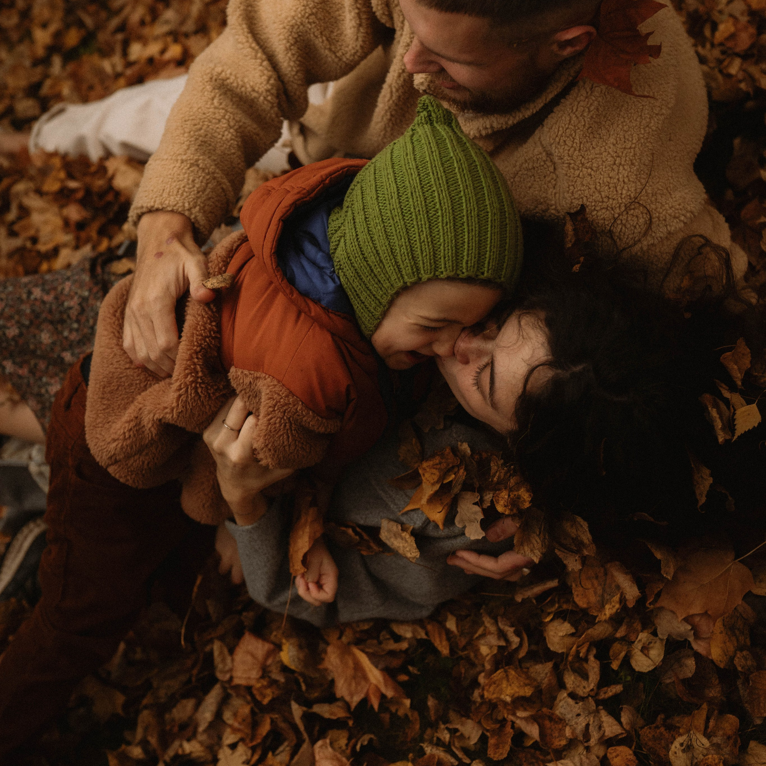 Карина, Миша, Оливер