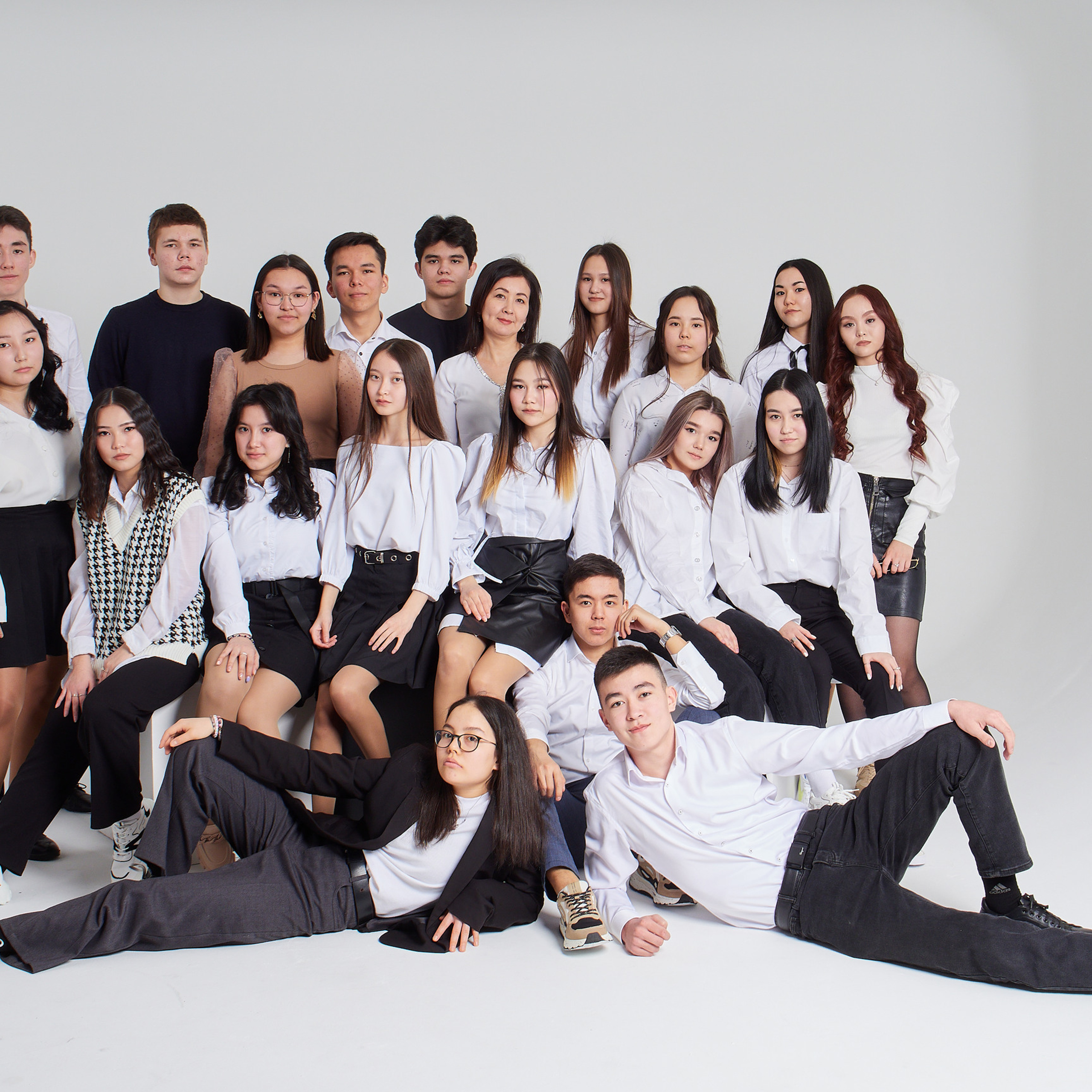 Отзывы. Студийный, семейный, свадебный, фэшн и ню фотограф в Астрахани, производство выпускных альбомов. Руслан Кондрашин