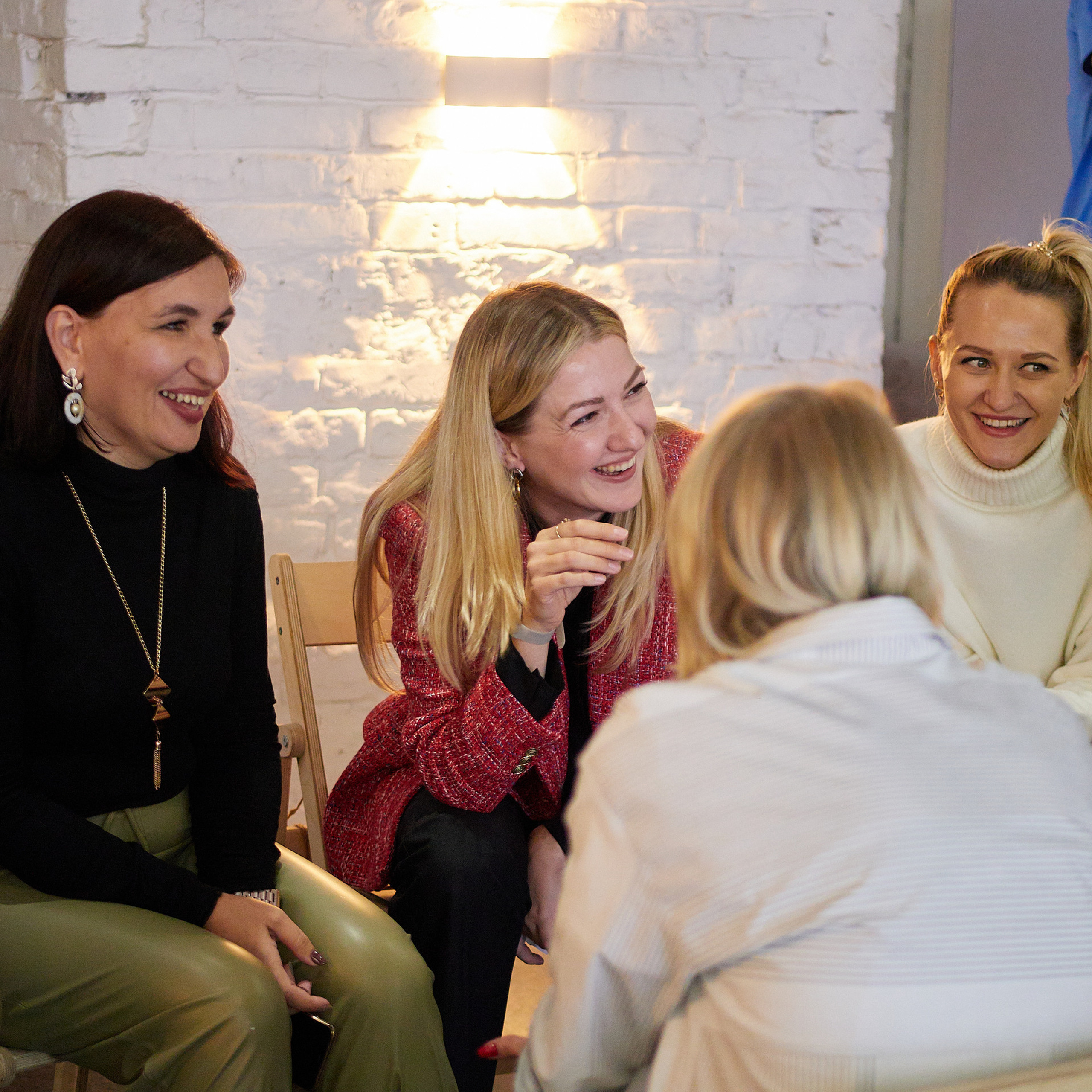 Отзывы. Студийный, семейный, свадебный, фэшн и ню фотограф в Астрахани, производство выпускных альбомов. Руслан Кондрашин