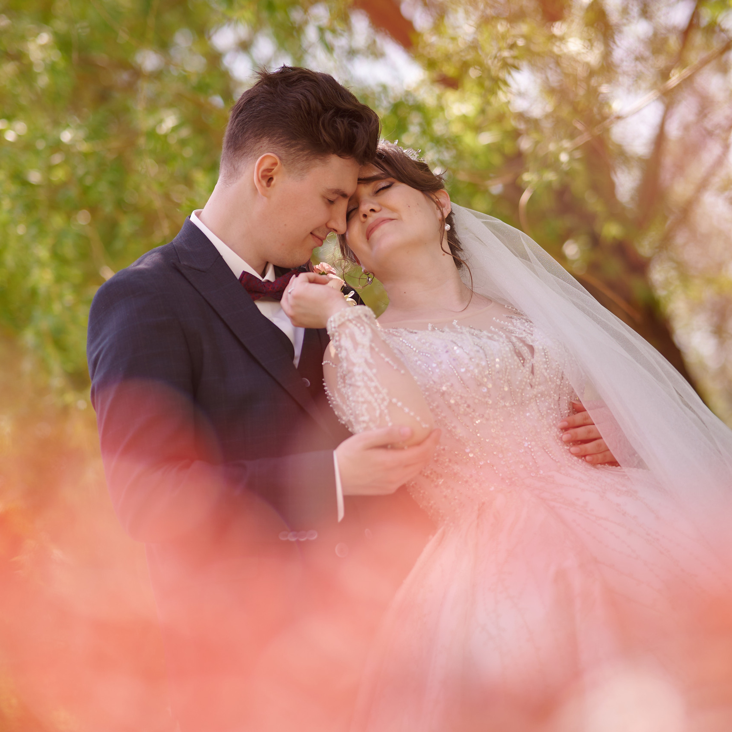 Отзывы. Студийный, семейный, свадебный, фэшн и ню фотограф в Астрахани, производство выпускных альбомов. Руслан Кондрашин