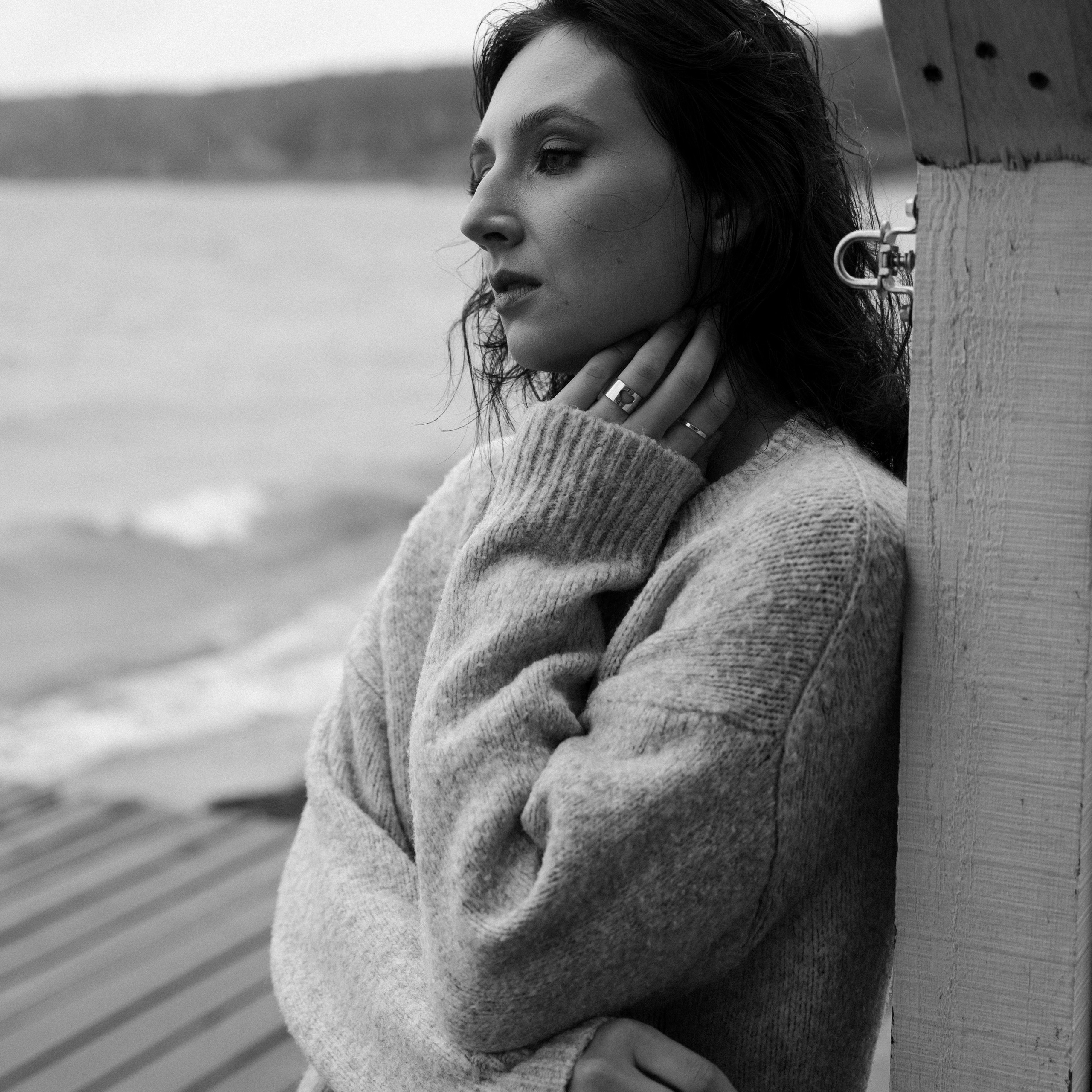 Анастасия. Берег