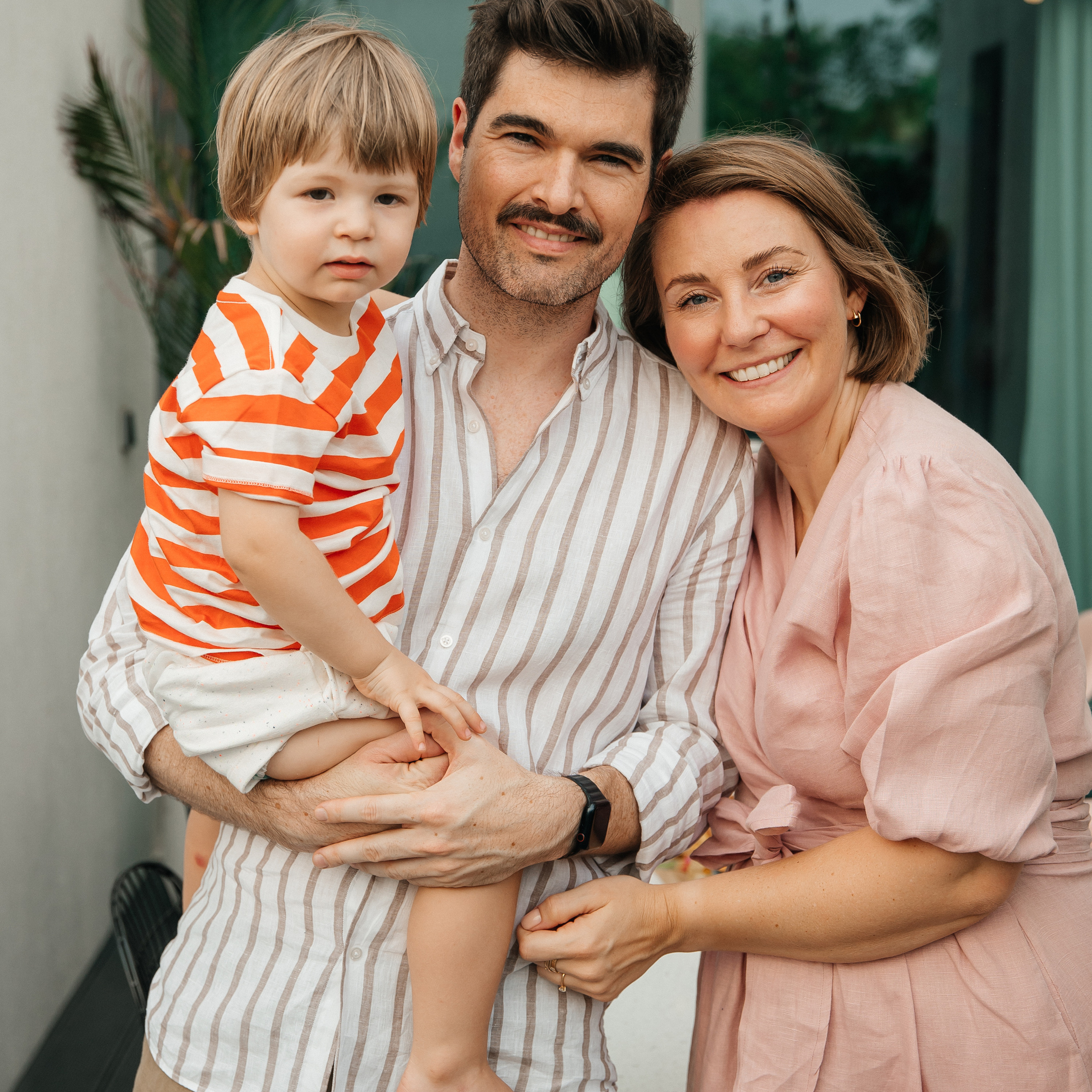 Reviews. Wedding and family photographer in Dubai Vasilii Albul