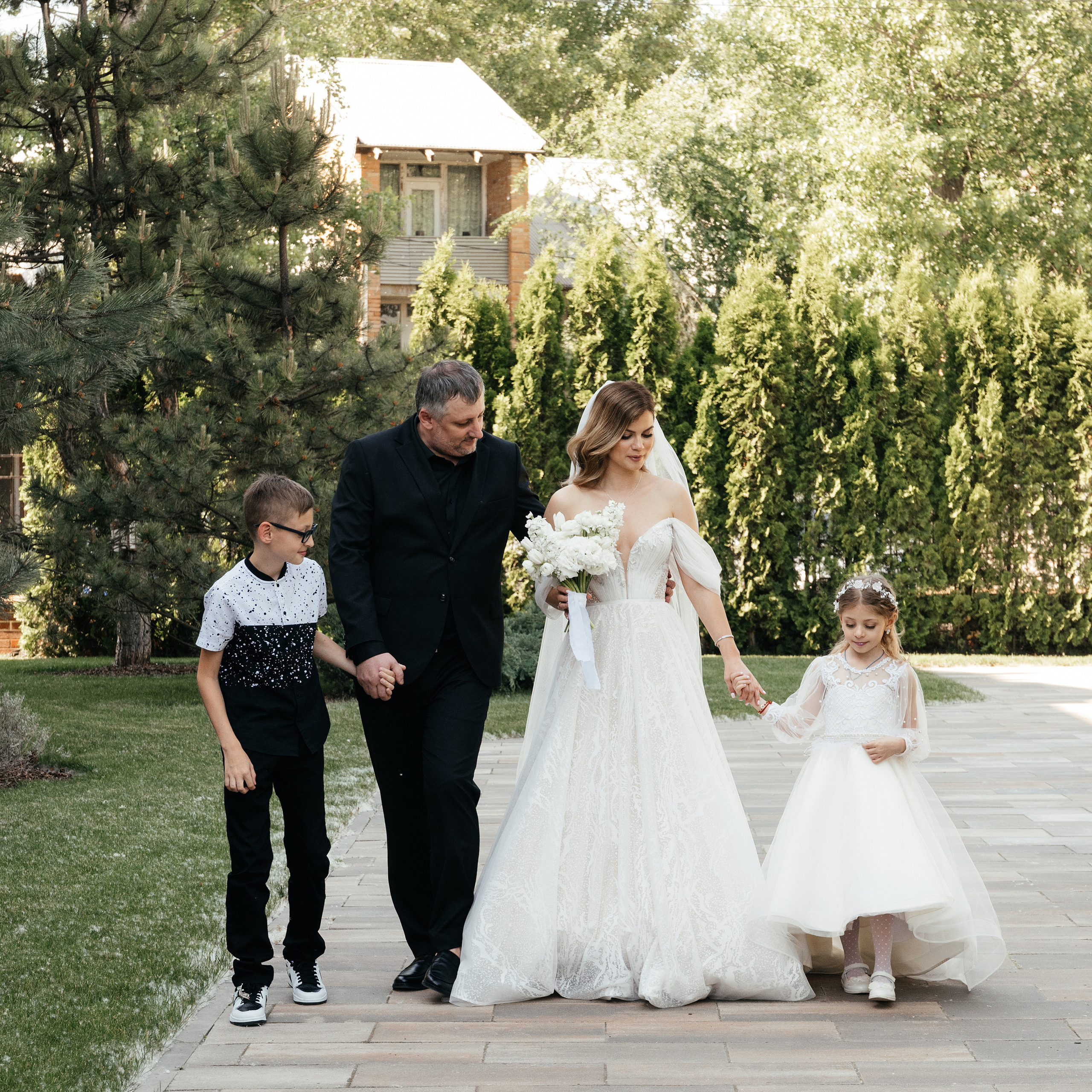 Reviews. Wedding and family photographer in Dubai Vasilii Albul