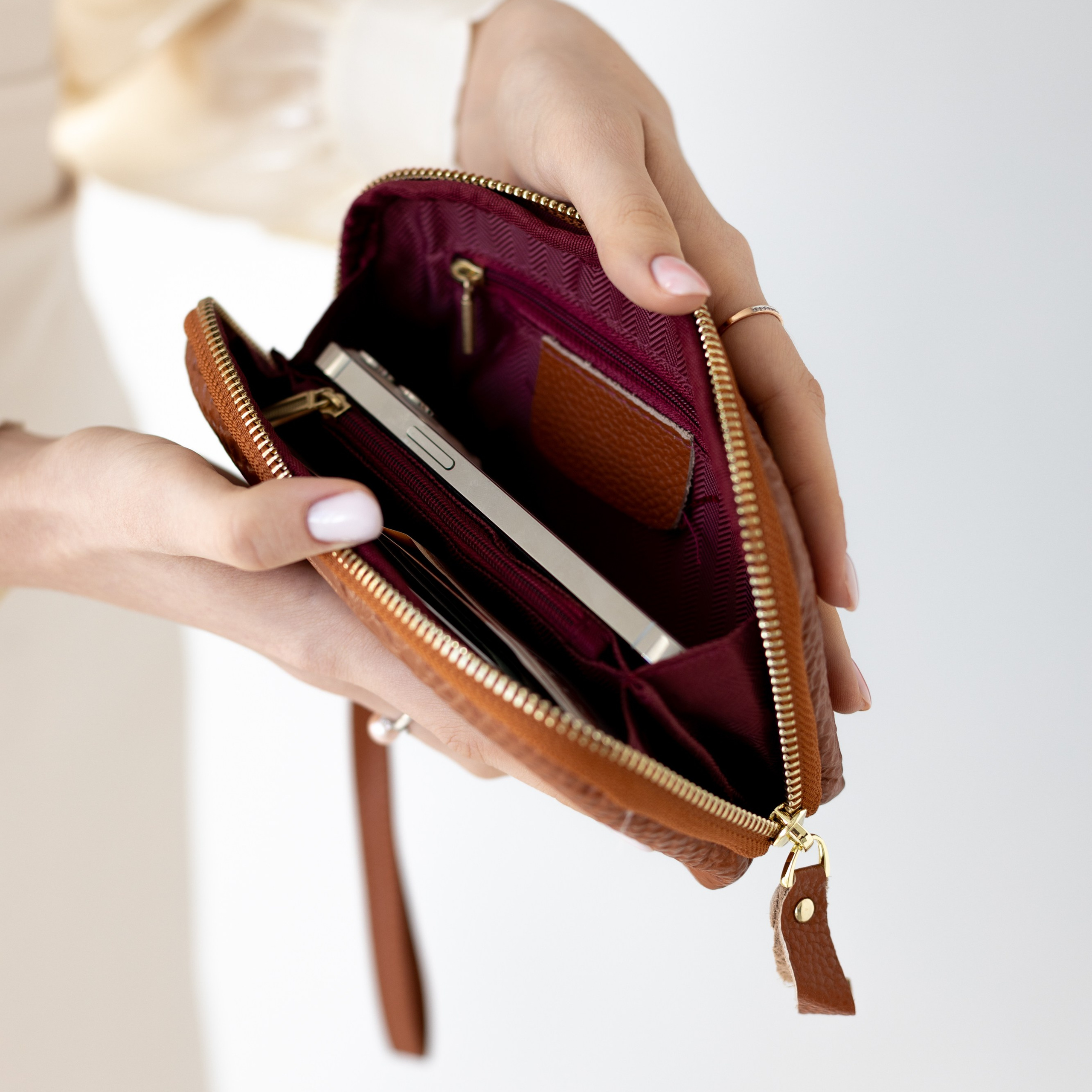 Клатчи. Фотосессии на маркетплейсы