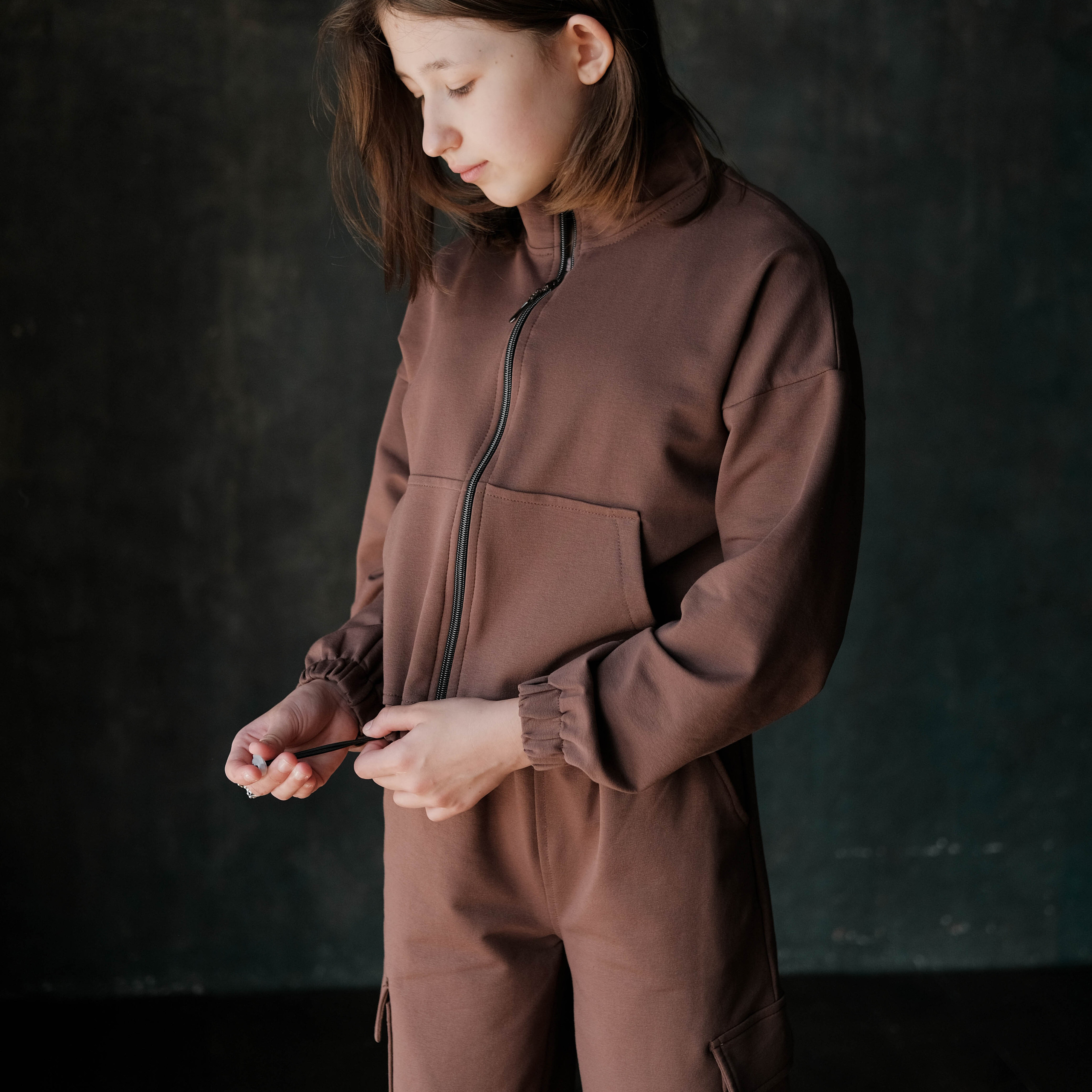 Спортивный костюм. Фотосессии на маркетплейсы