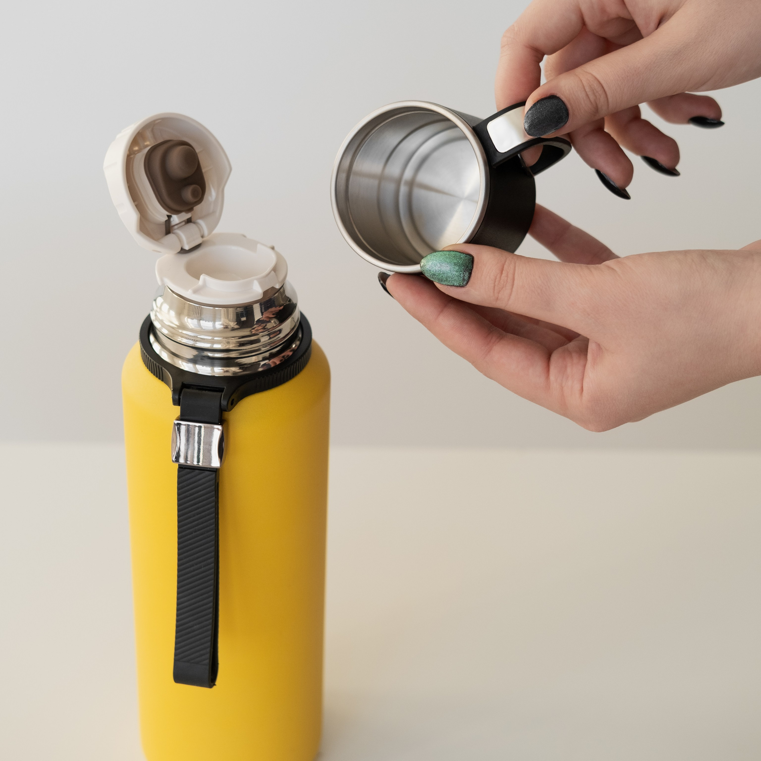 Термосы. Фотосессии на маркетплейсы