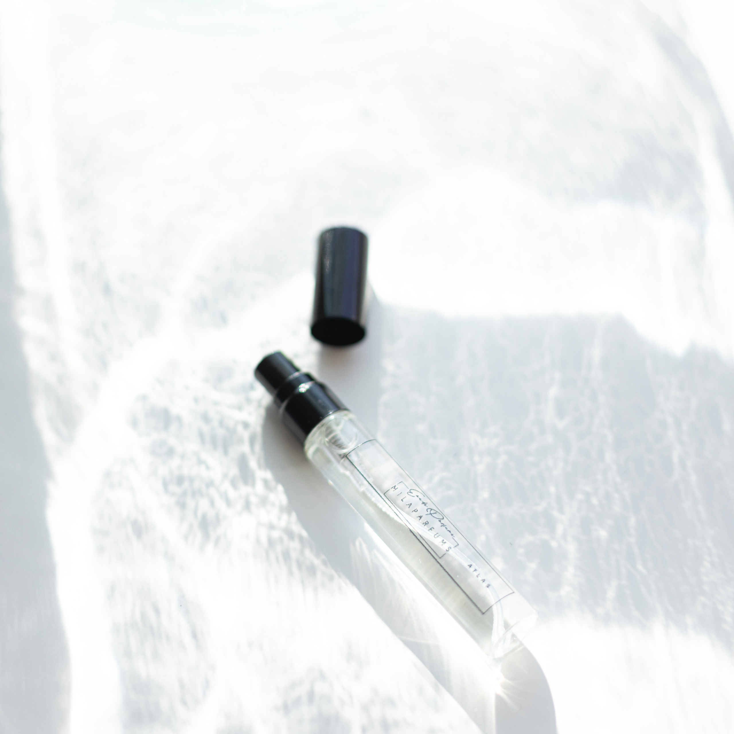 Парфюмы Мила. Фотосессии на маркетплейсы