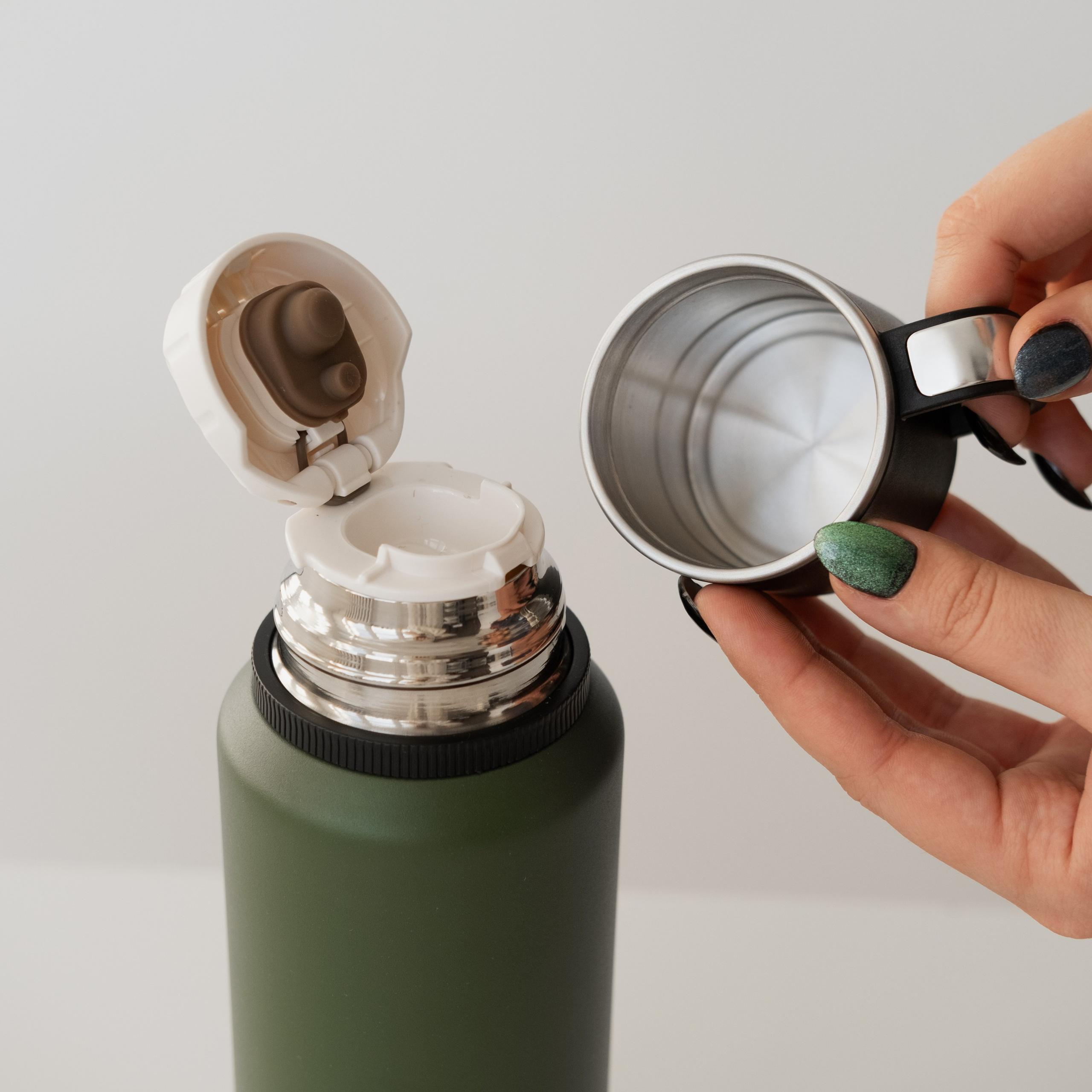 Термосы. Фотосессии на маркетплейсы