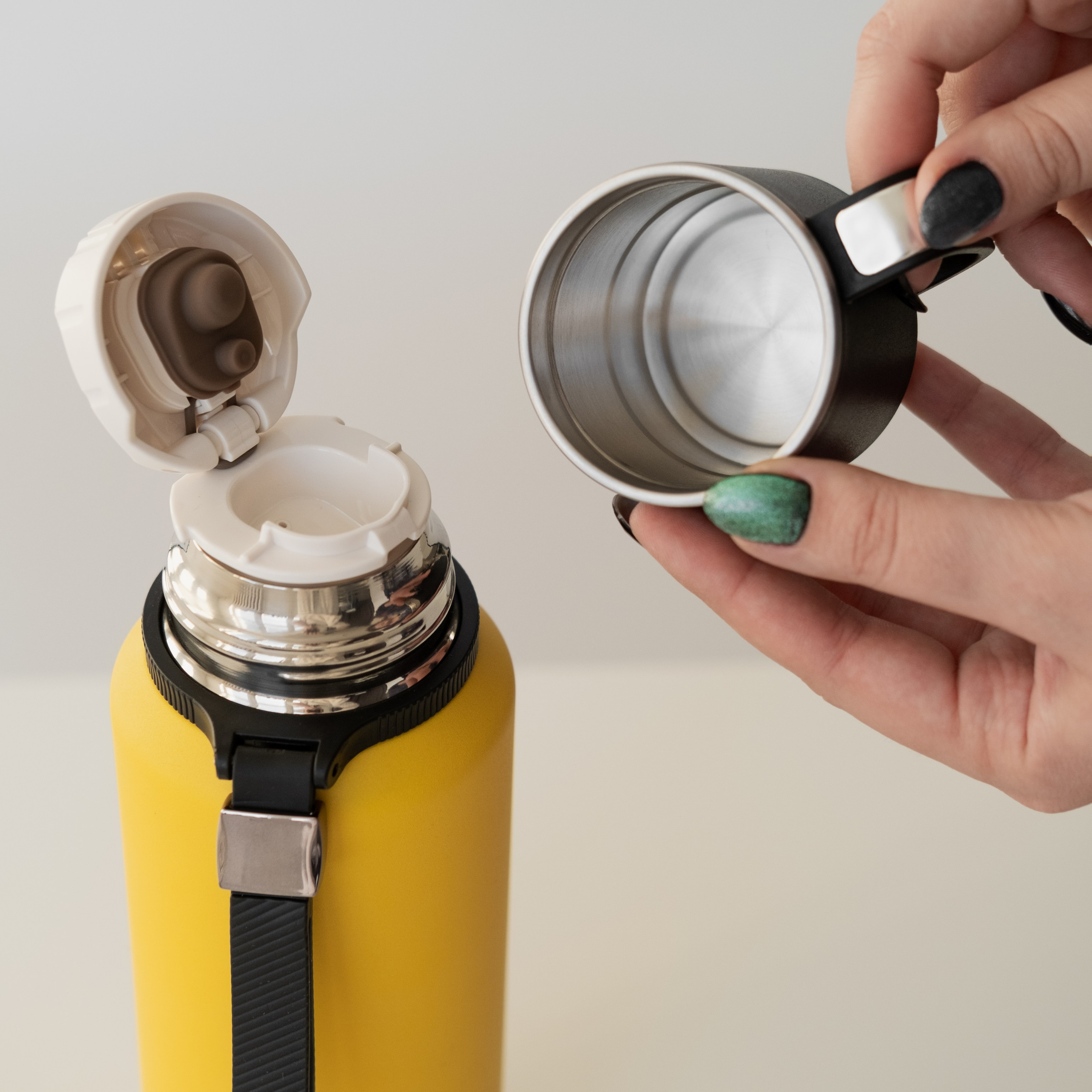 Термосы. Фотосессии на маркетплейсы