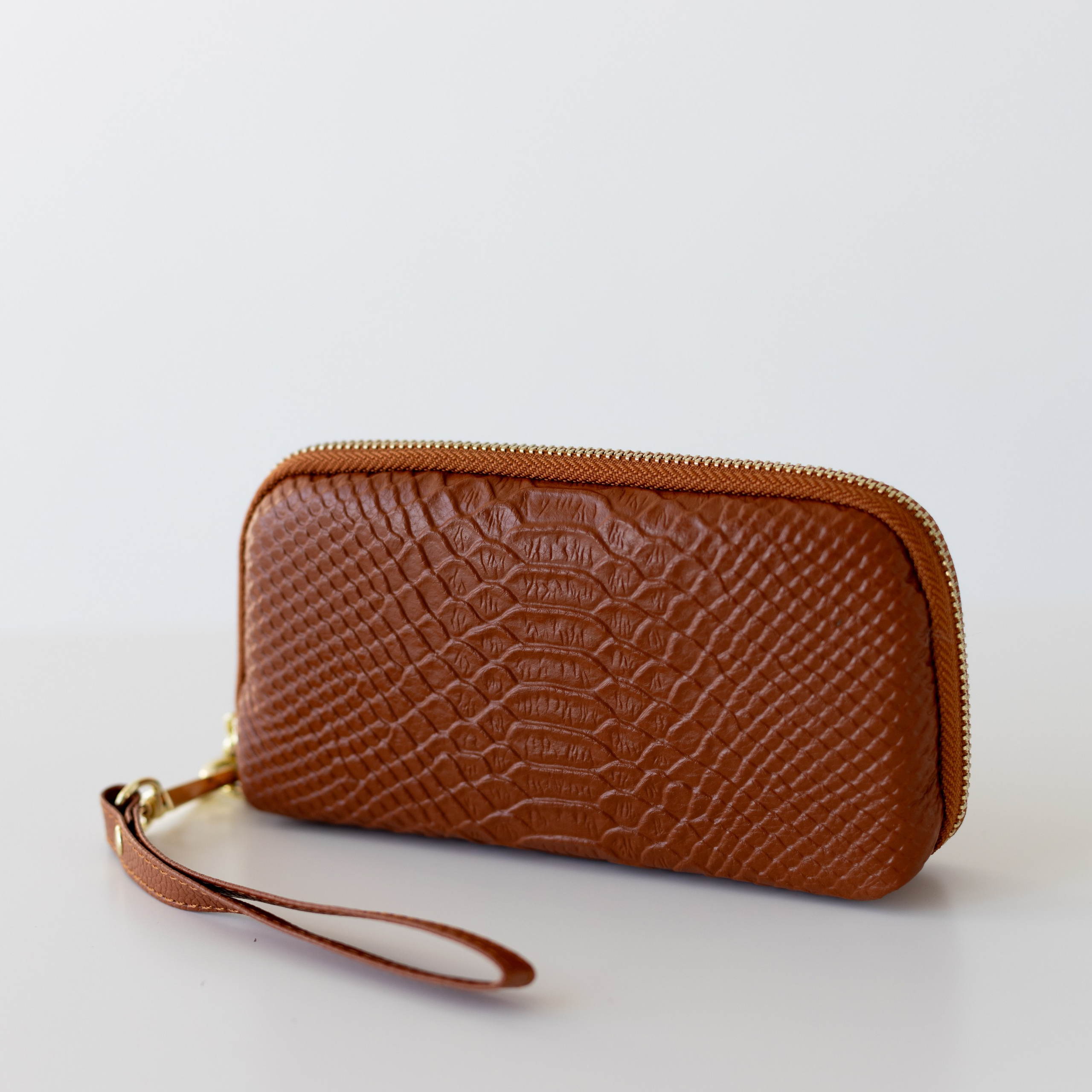 Клатчи. Фотосессии на маркетплейсы