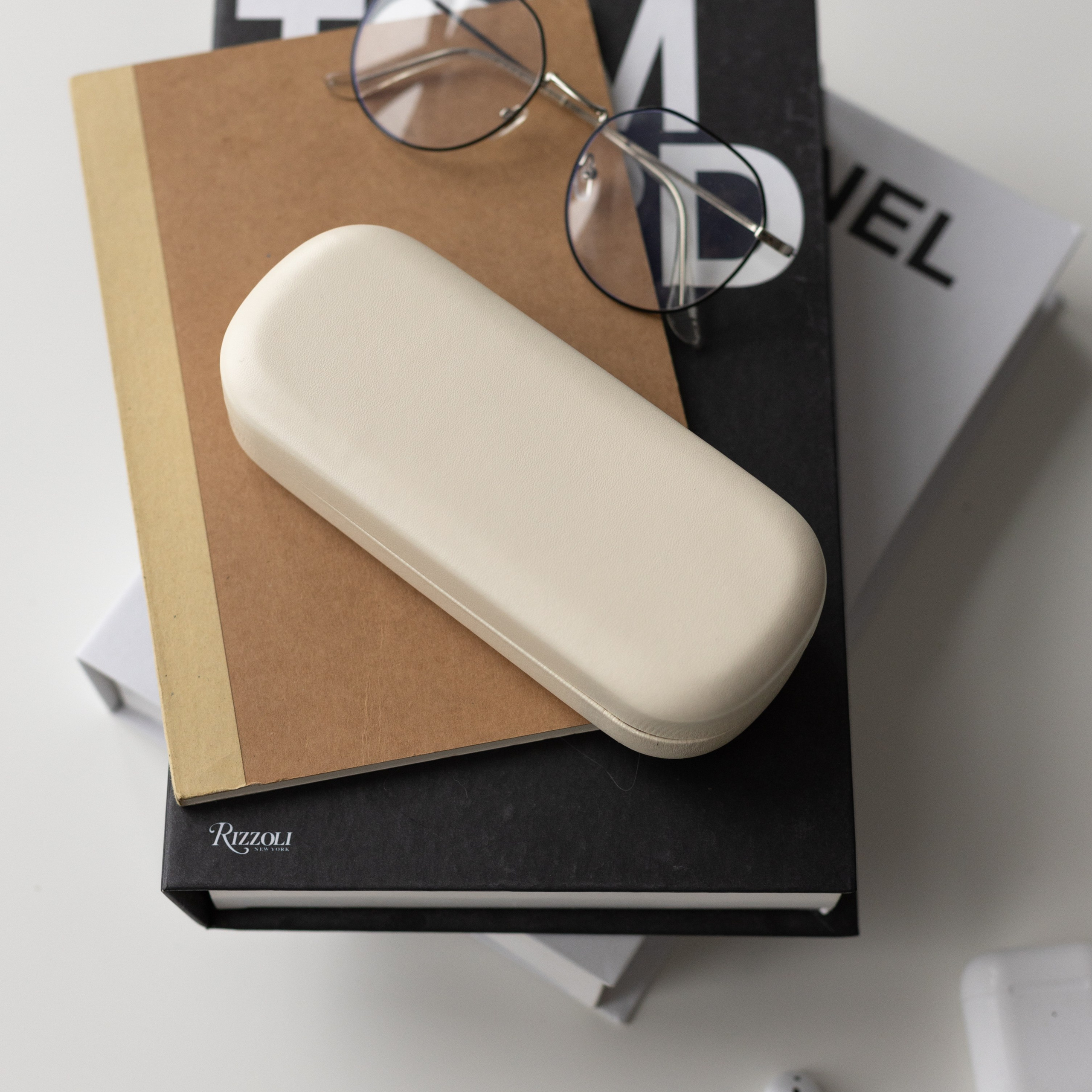 Футляры для очков. Фотосессии на маркетплейсы