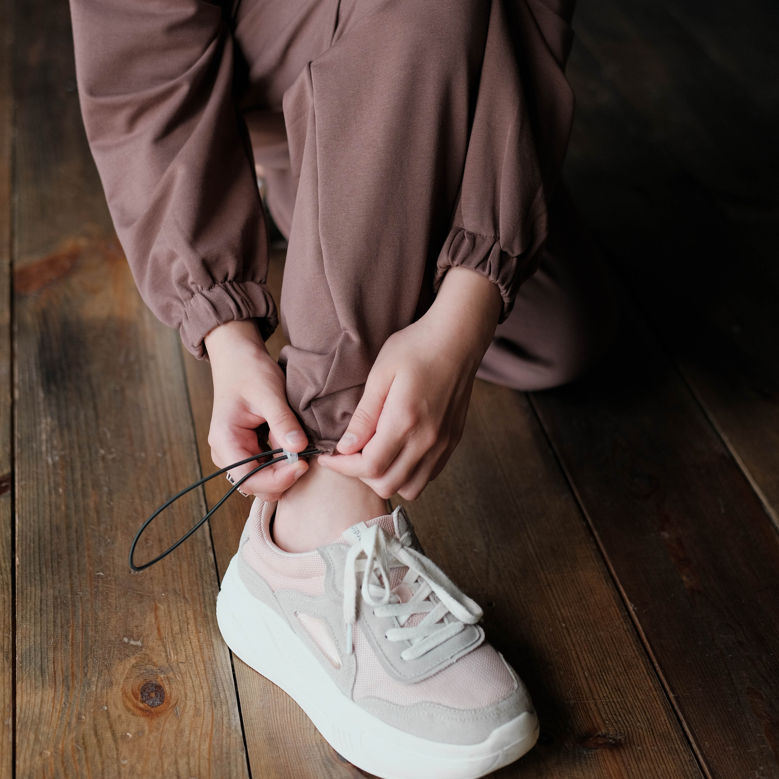 Спортивный костюм. Фотосессии на маркетплейсы