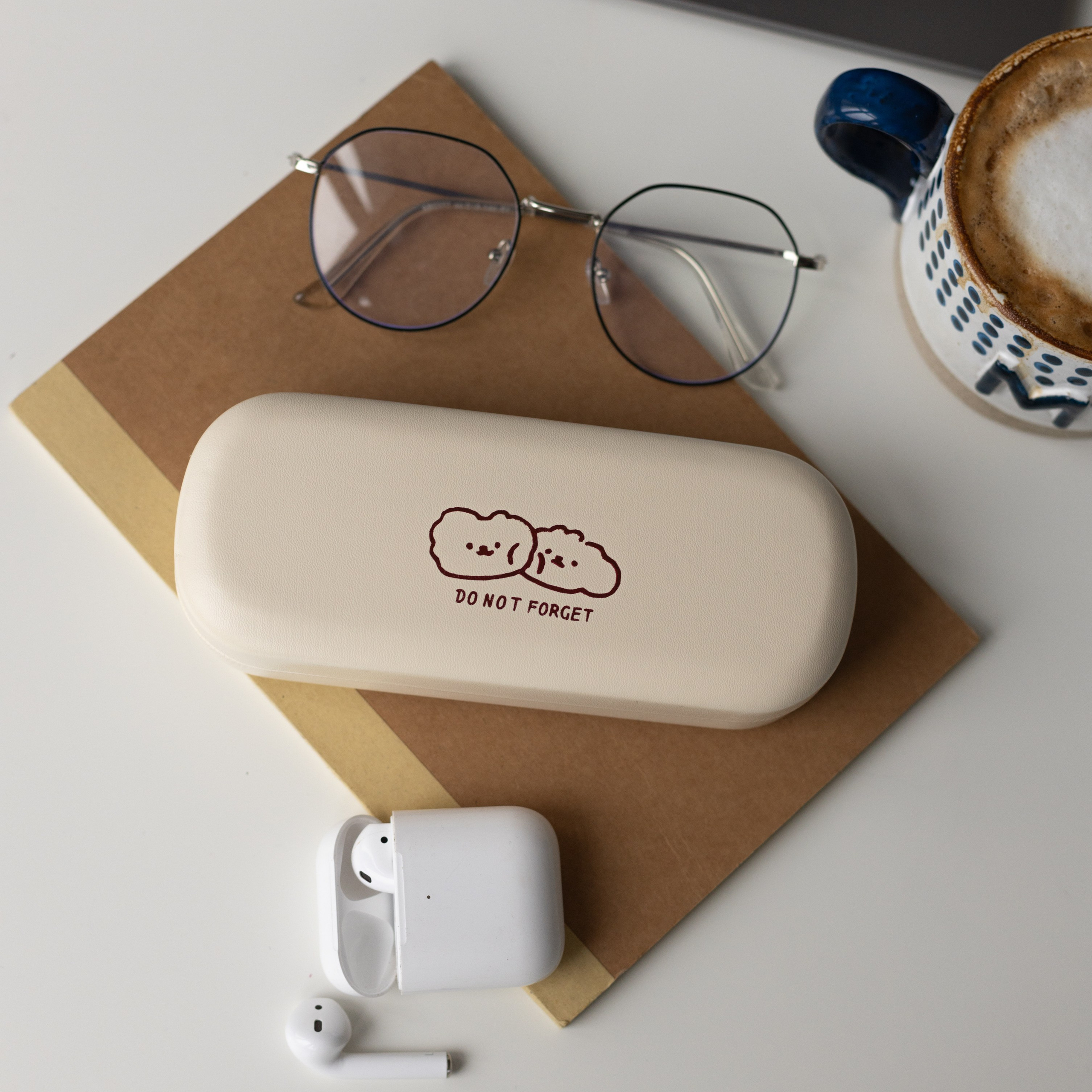 Футляры для очков. Фотосессии на маркетплейсы