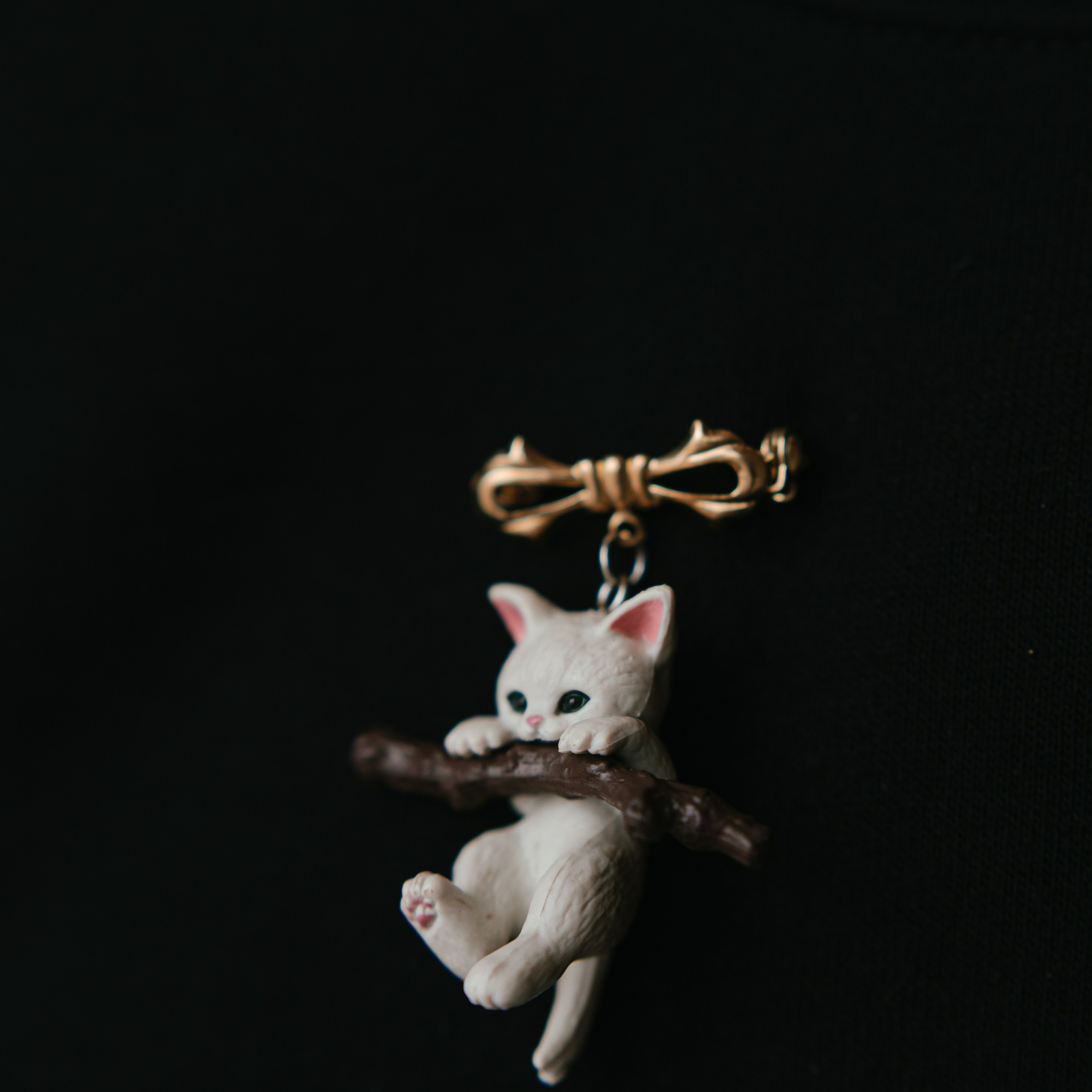 Брелки и броши. Фотосессии на маркетплейсы