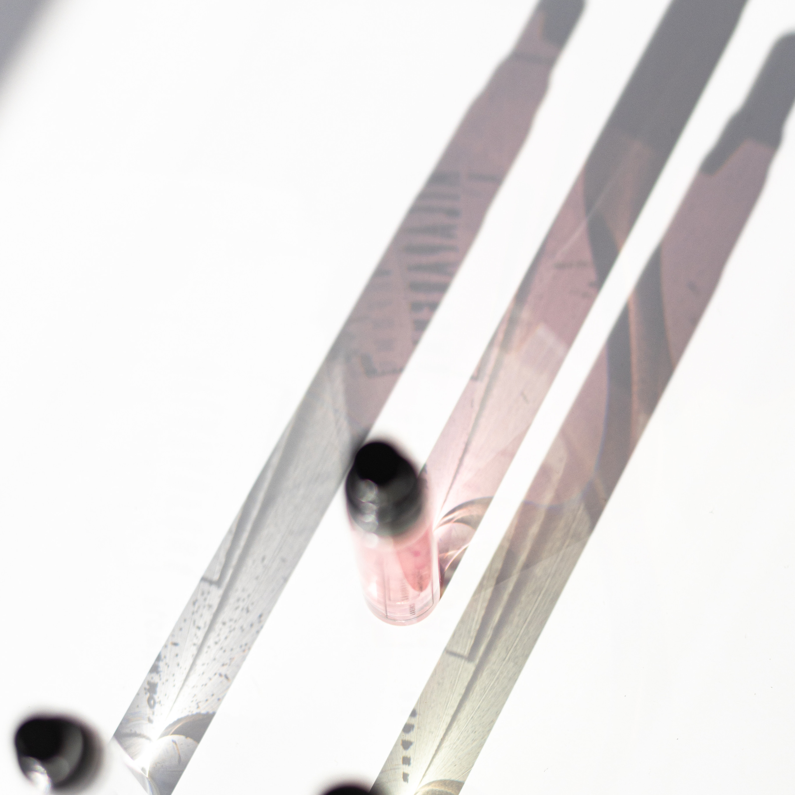 Парфюмы Мила. Фотосессии на маркетплейсы