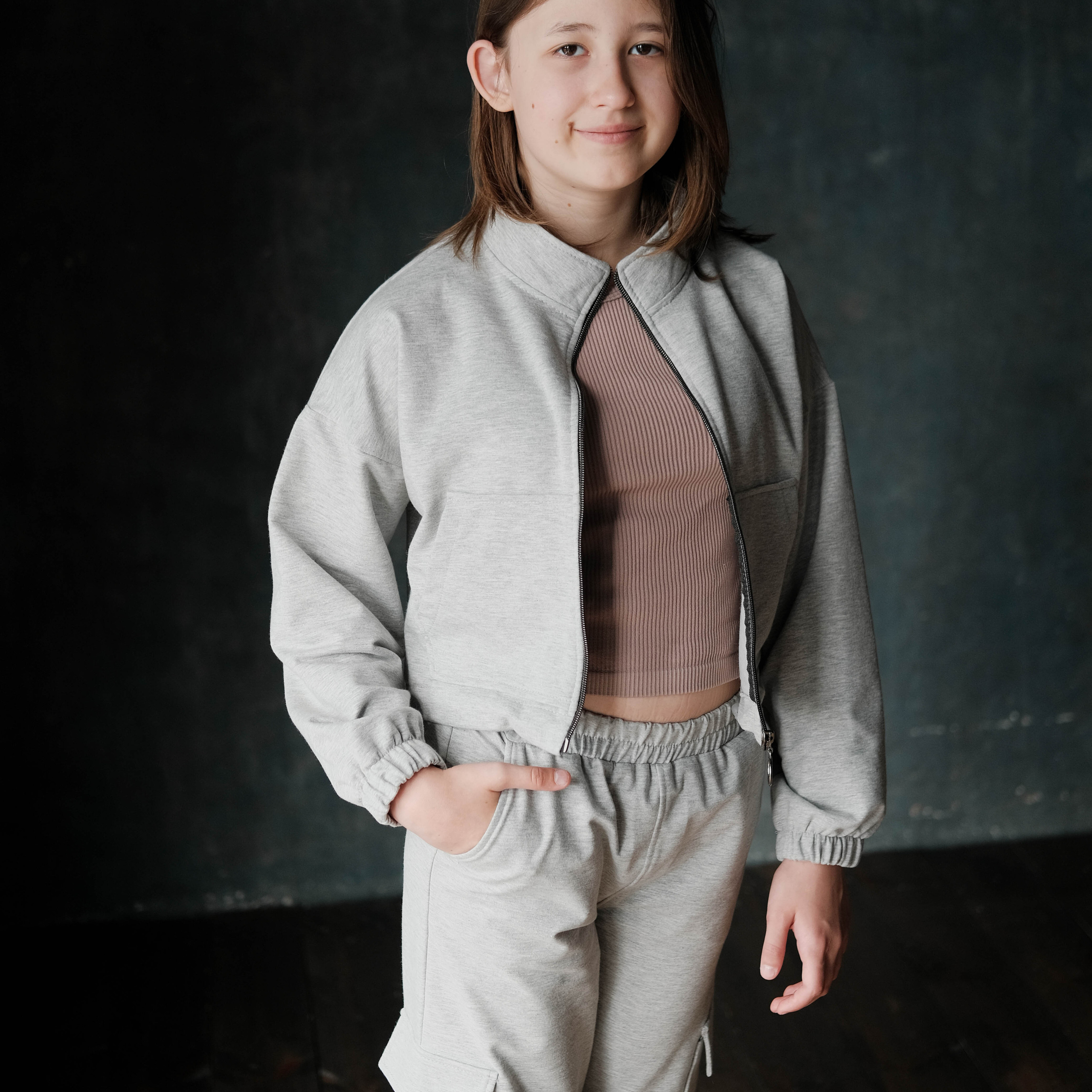 Спортивный костюм. Фотосессии на маркетплейсы