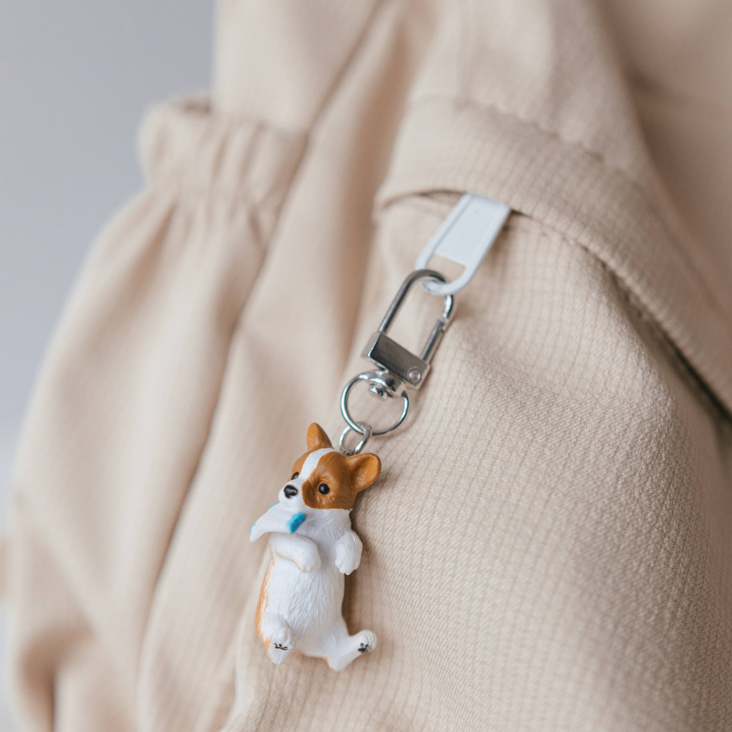 Брелки и броши. Фотосессии на маркетплейсы