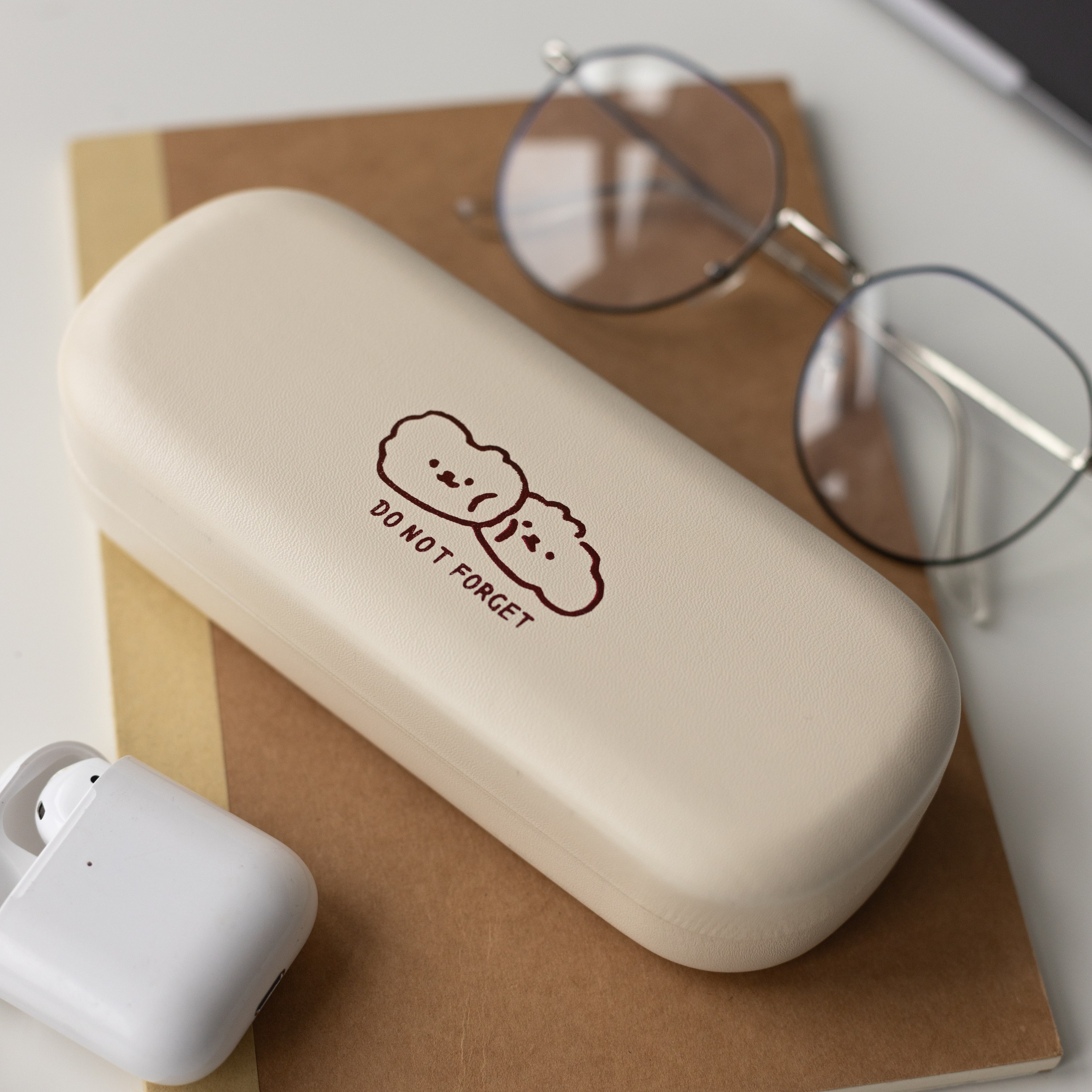 Футляры для очков. Фотосессии на маркетплейсы