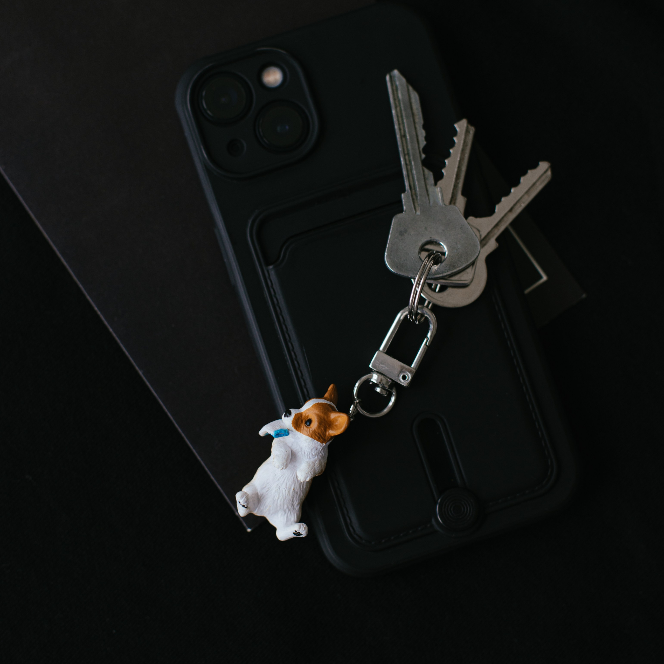 Брелки и броши. Фотосессии на маркетплейсы