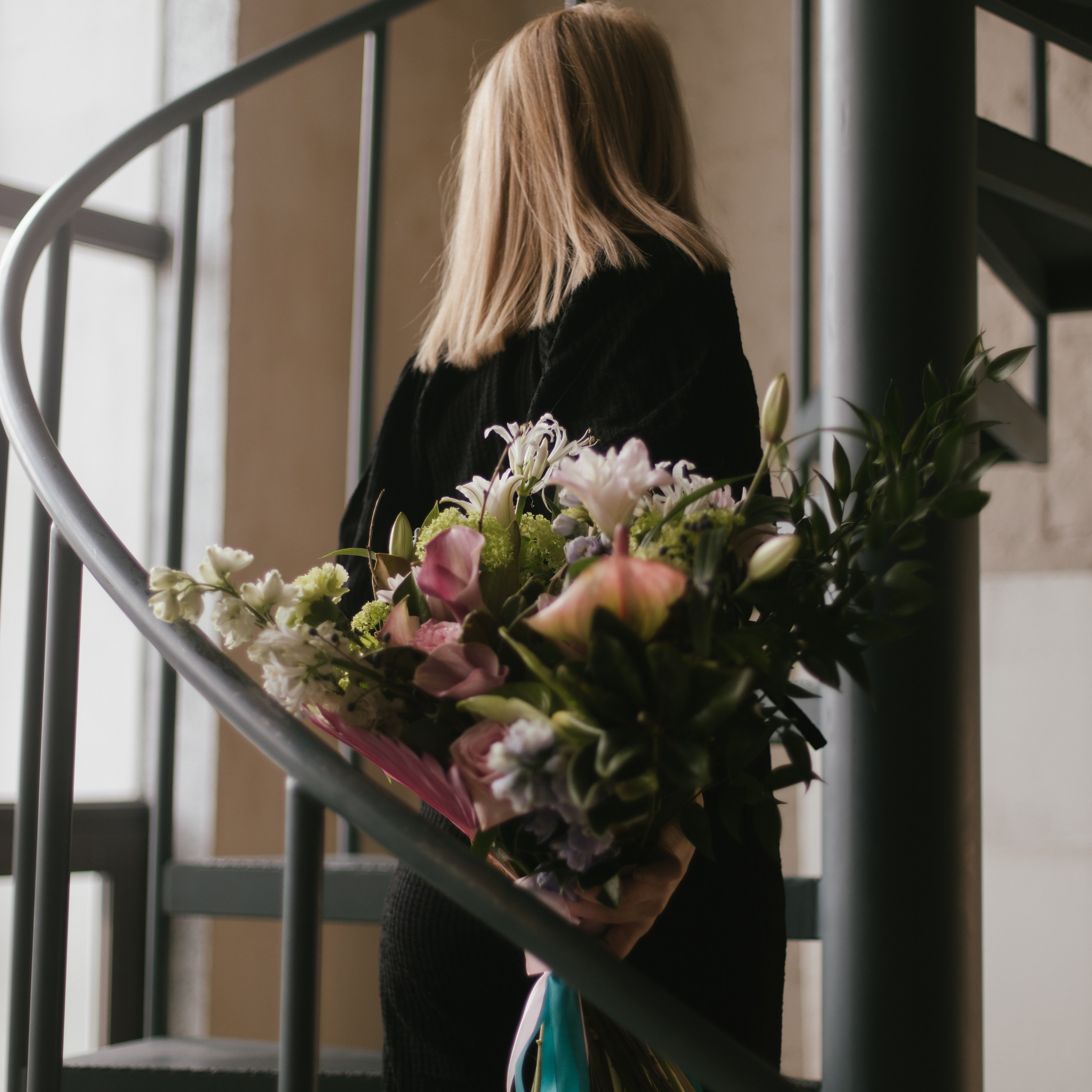 Цветочный салон Лето Мск. Фотосессии на маркетплейсы