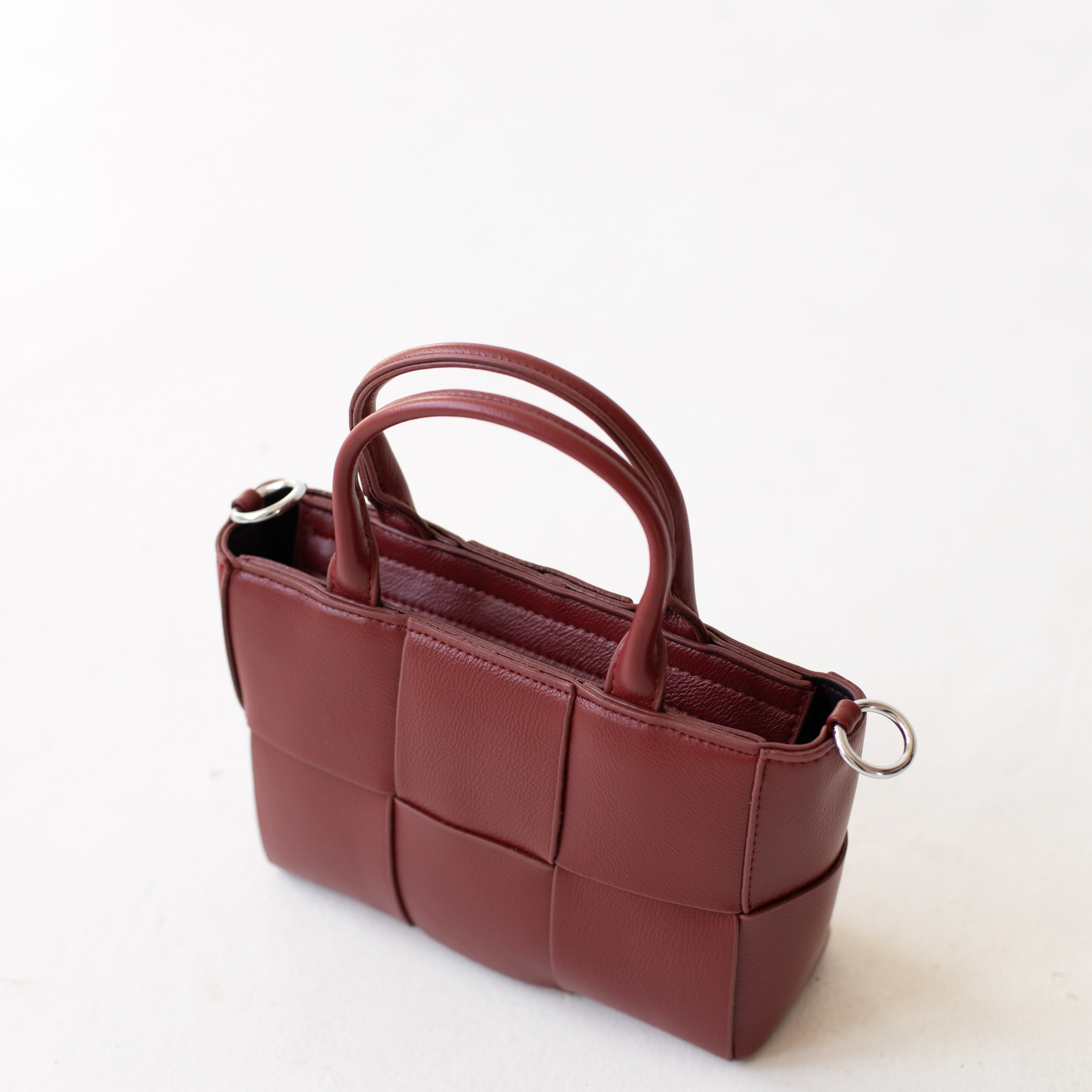 Сумки. Фотосессии на маркетплейсы