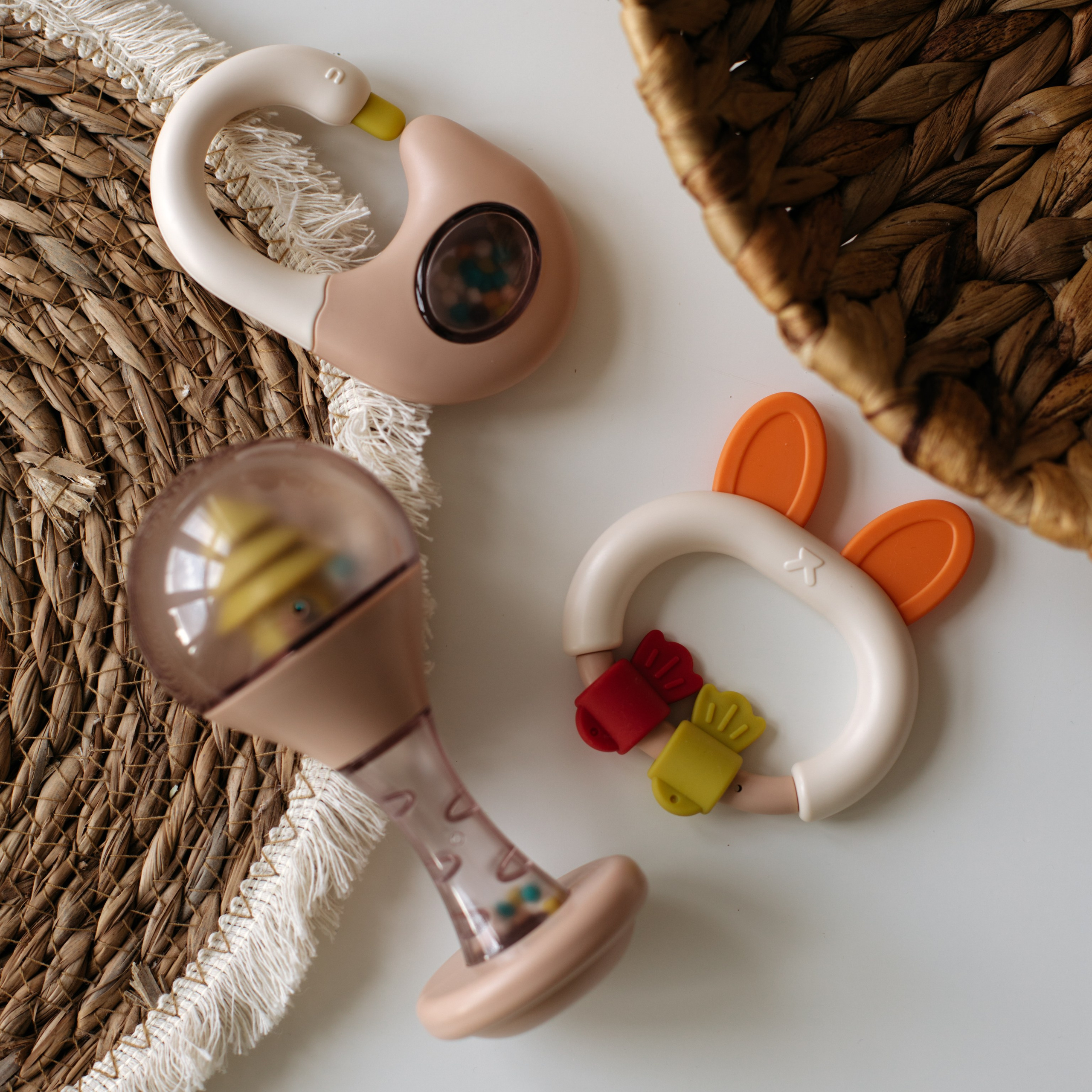 Погремушки. Фотосессии на маркетплейсы