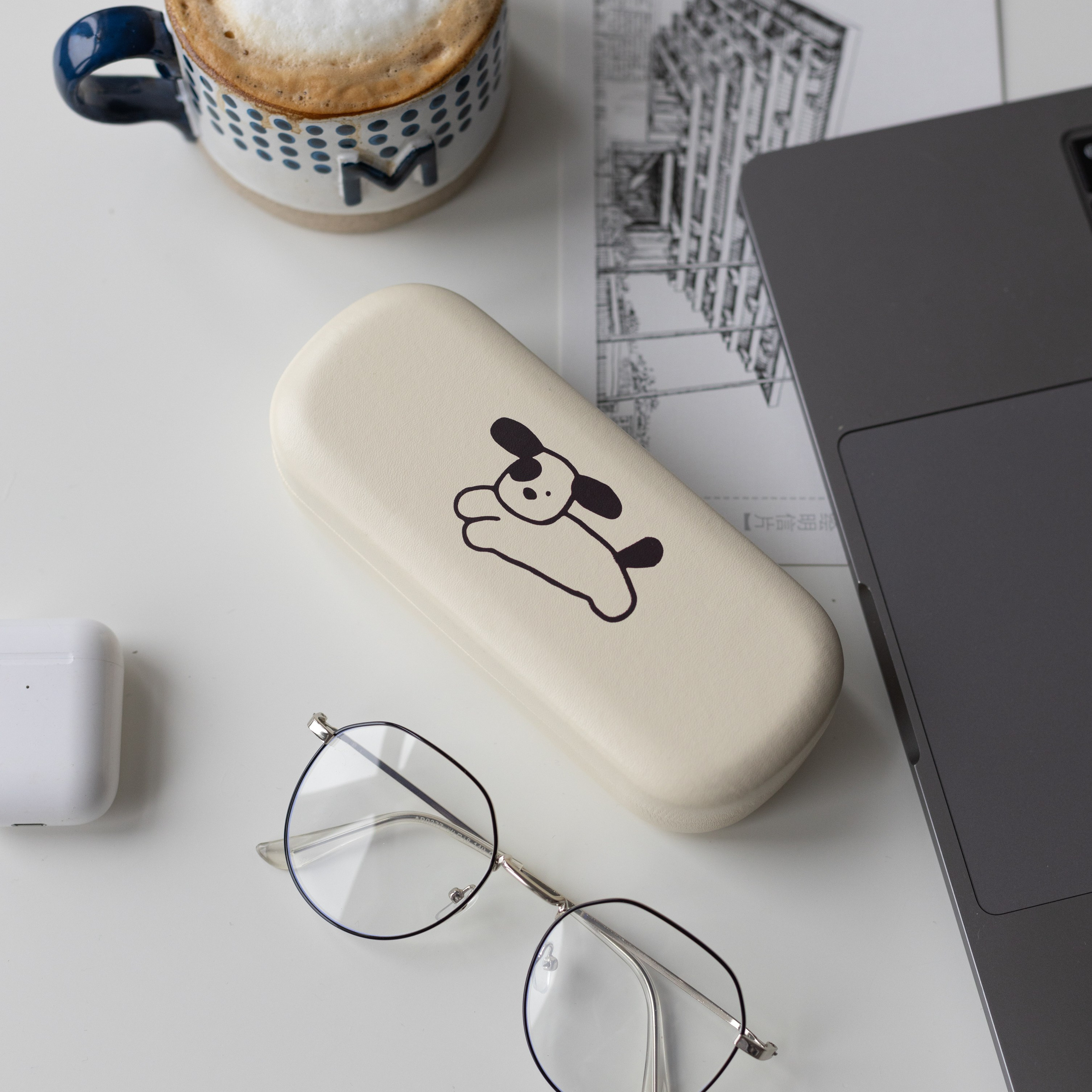 Футляры для очков. Фотосессии на маркетплейсы