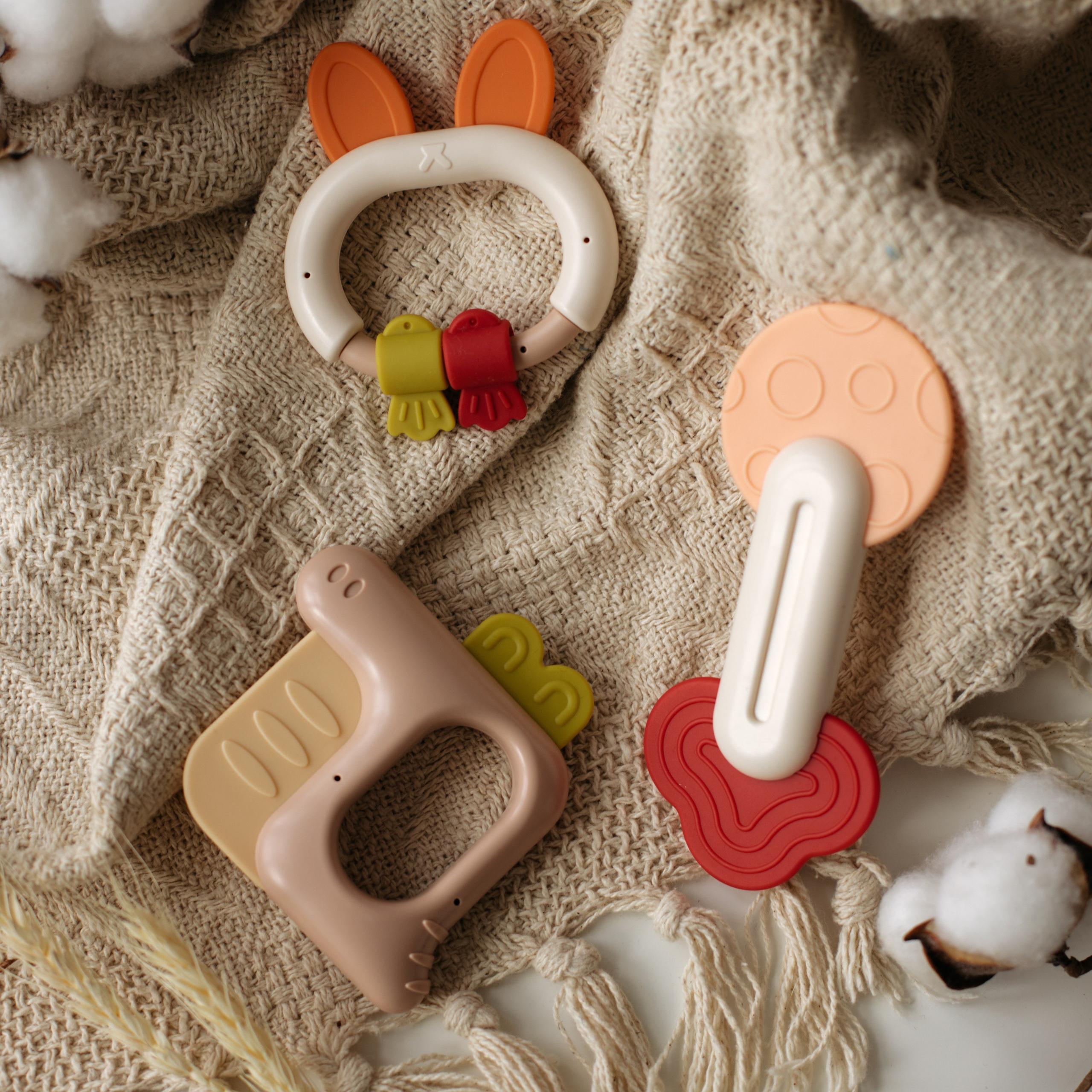 Погремушки. Фотосессии на маркетплейсы