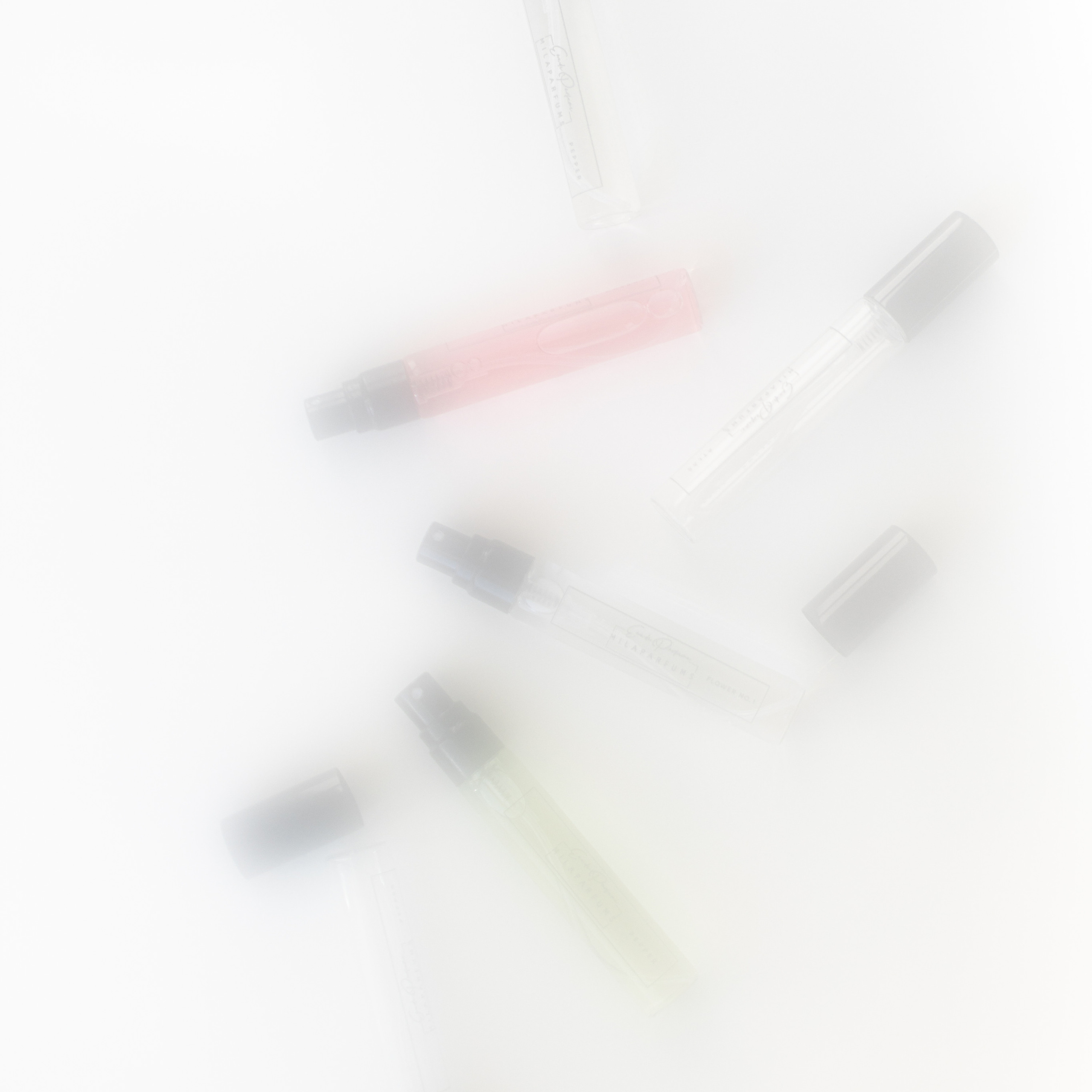 Парфюмы Мила. Фотосессии на маркетплейсы