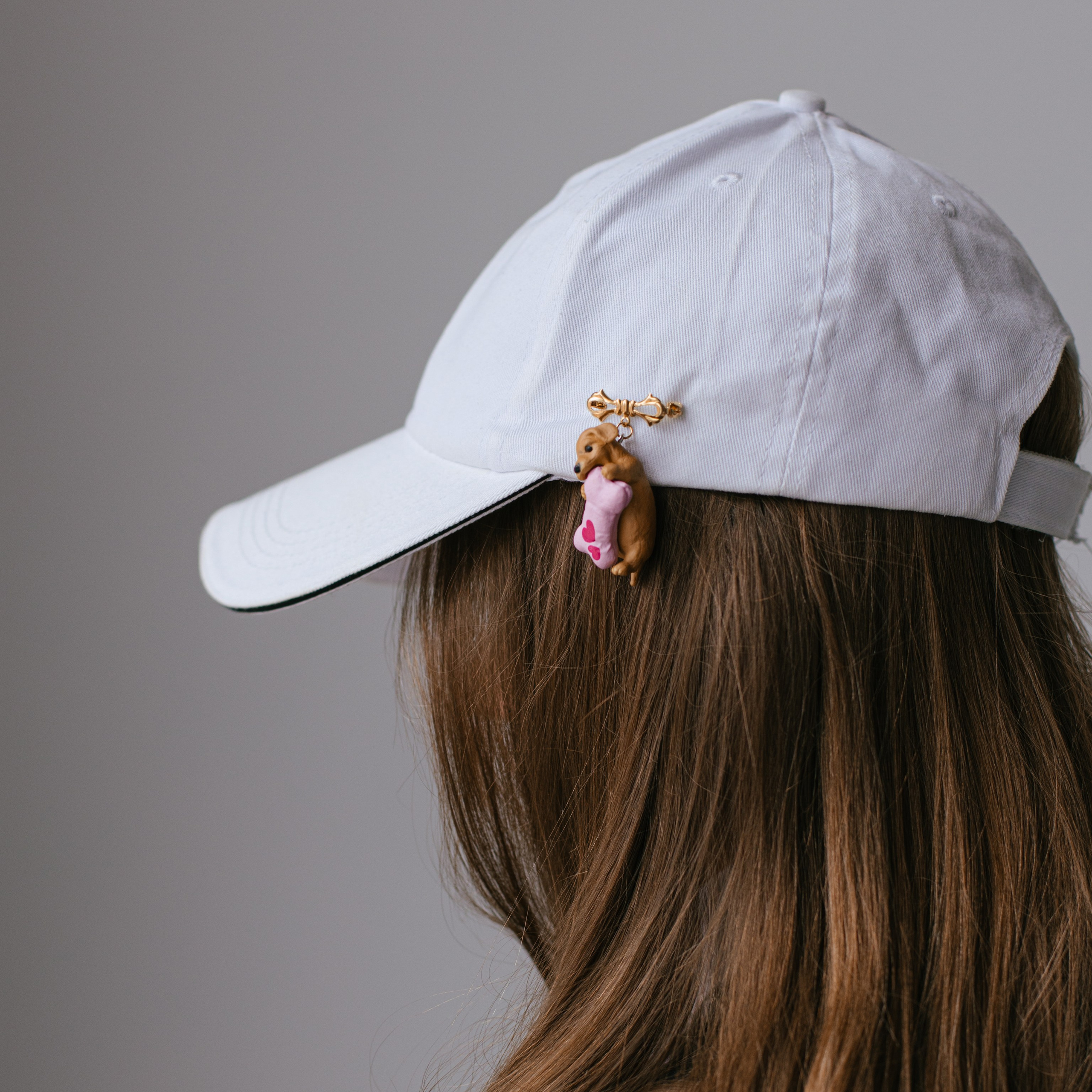 Брелки и броши. Фотосессии на маркетплейсы