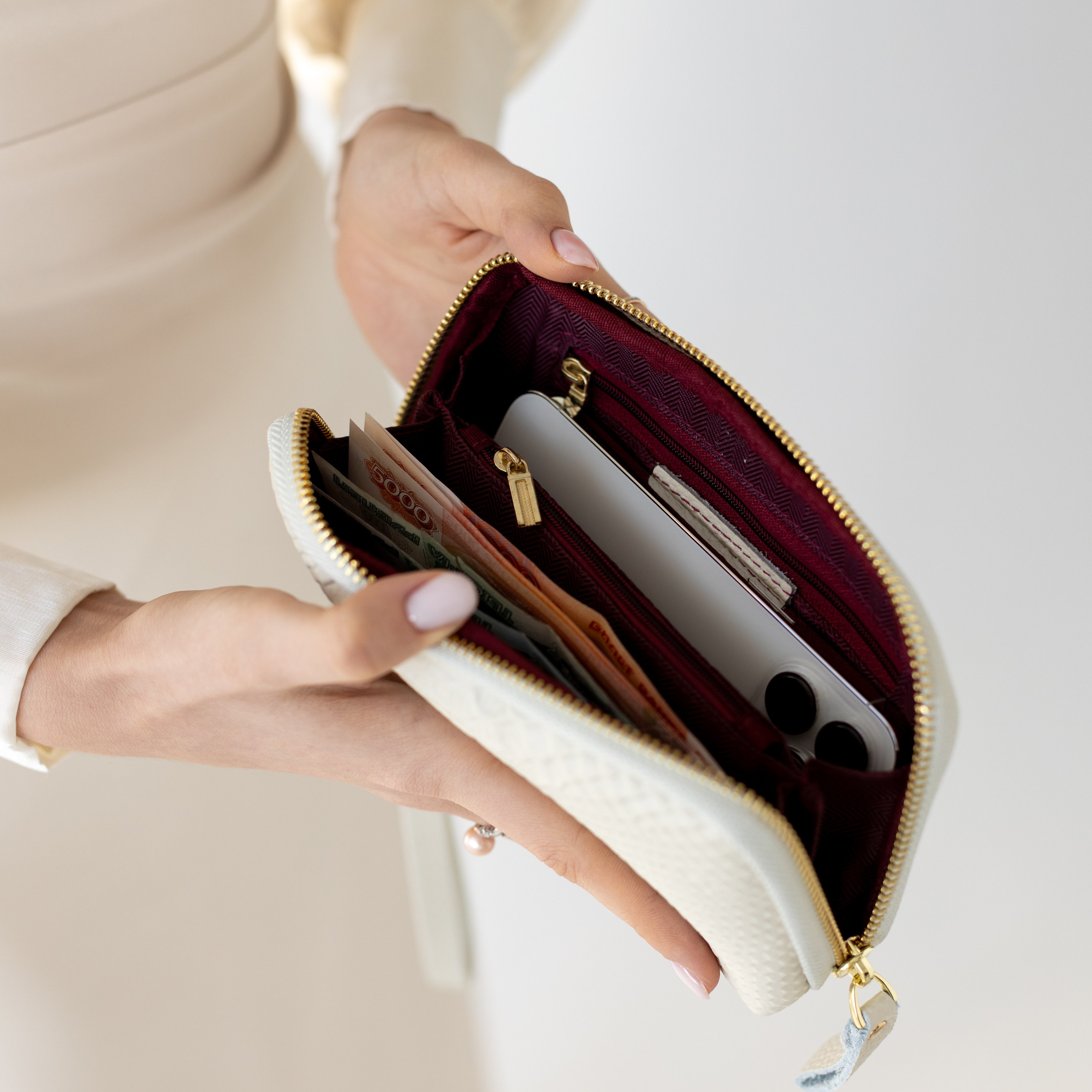 Клатчи. Фотосессии на маркетплейсы