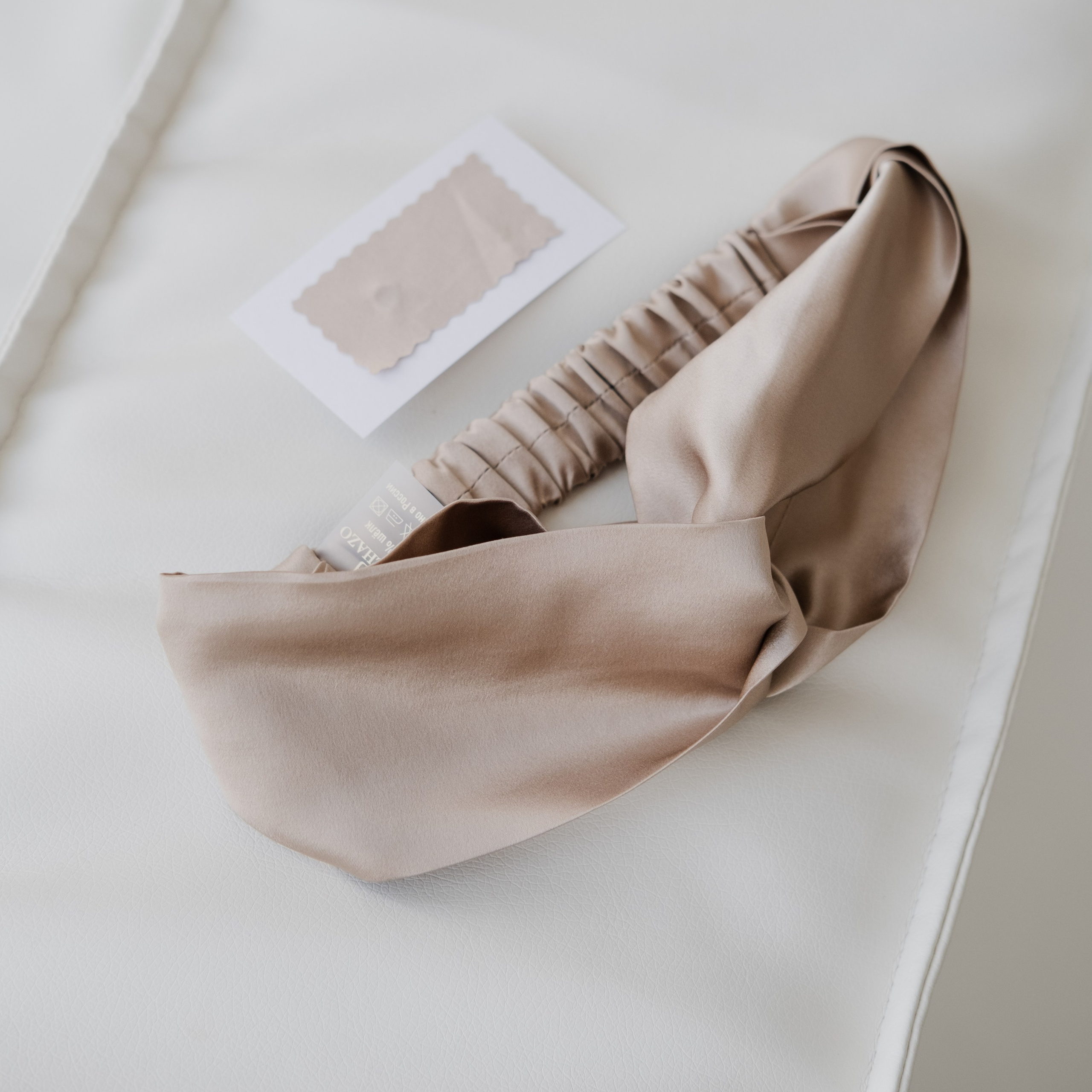 Шелковые резинки для волос. Фотосессии на маркетплейсы