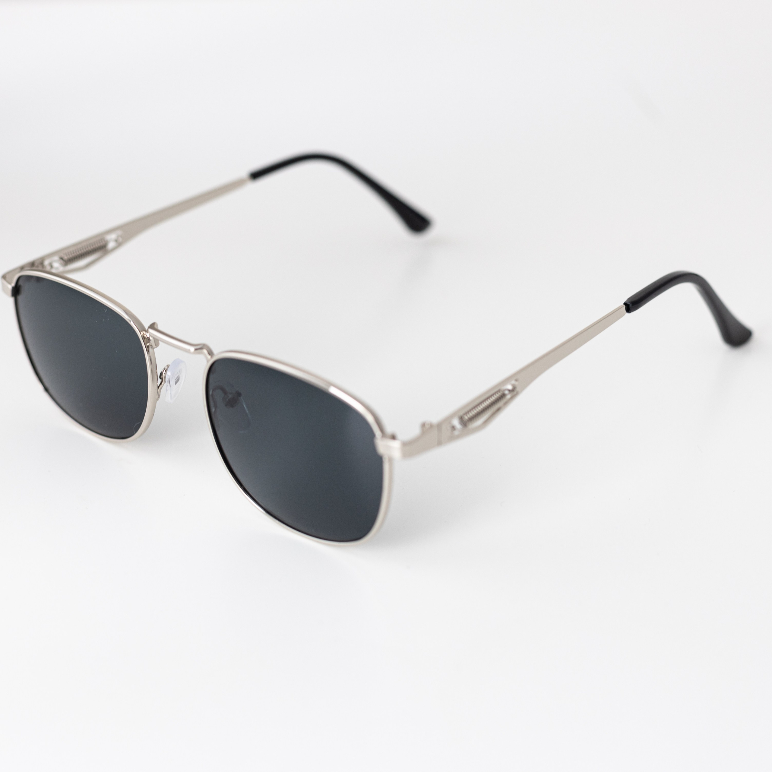 Очки. Фотосессии на маркетплейсы