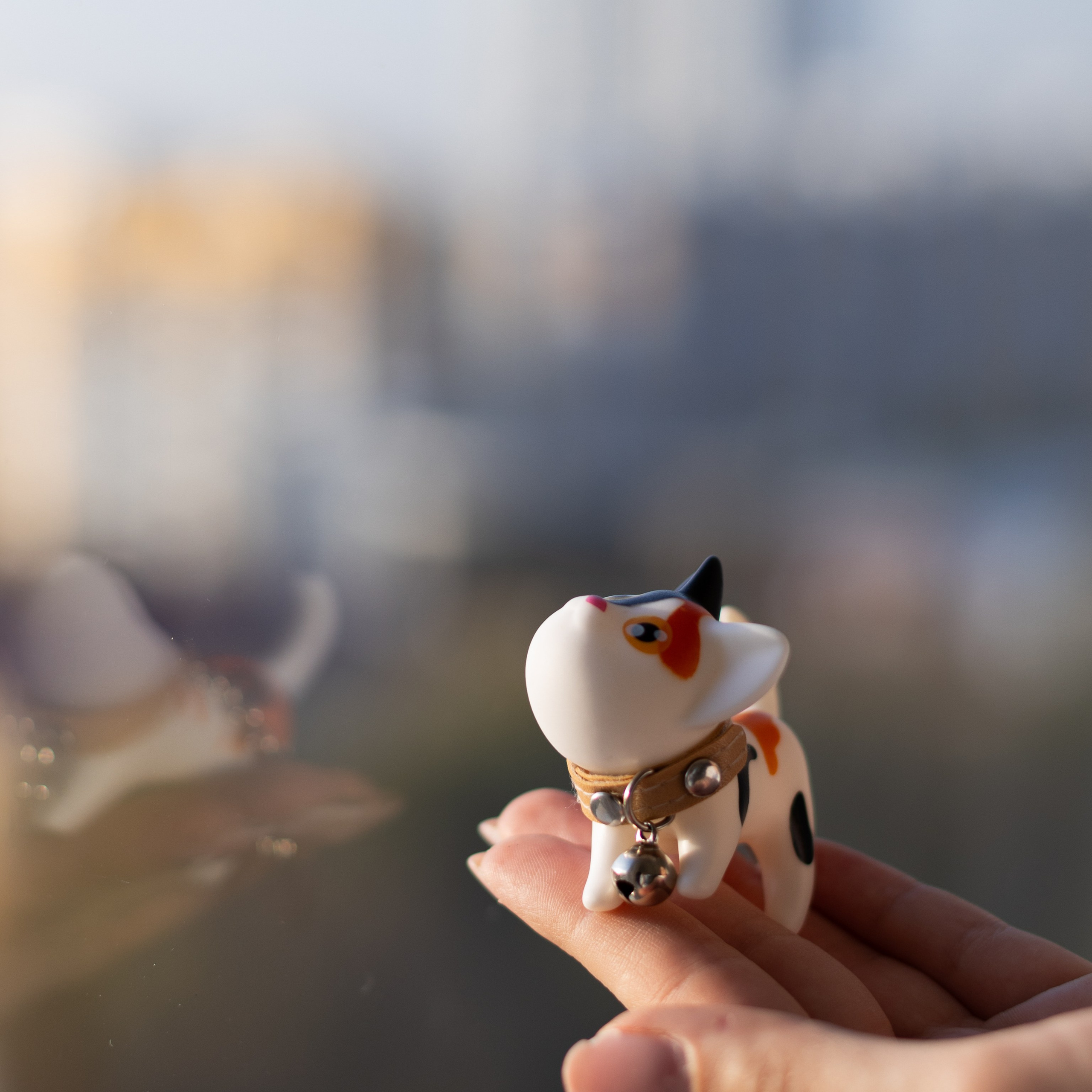 Брелок котик. Фотосессии на маркетплейсы