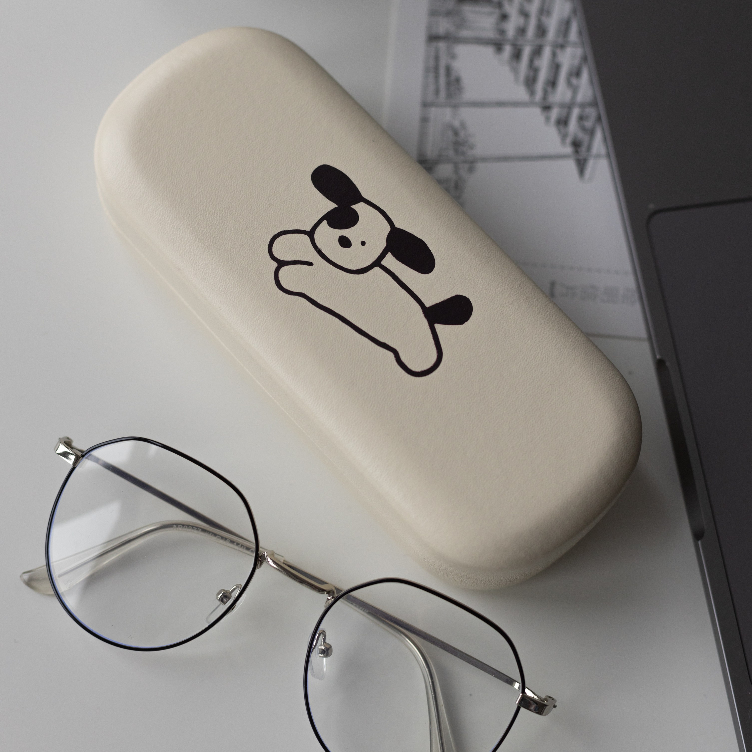 Футляры для очков. Фотосессии на маркетплейсы