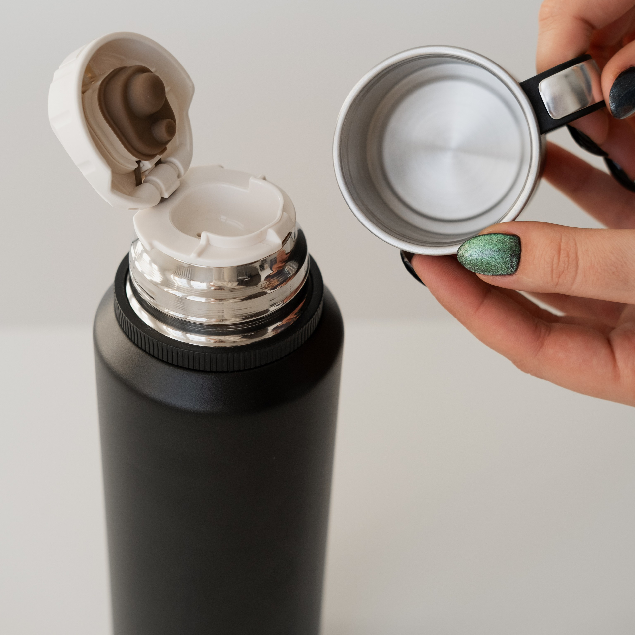 Термосы. Фотосессии на маркетплейсы