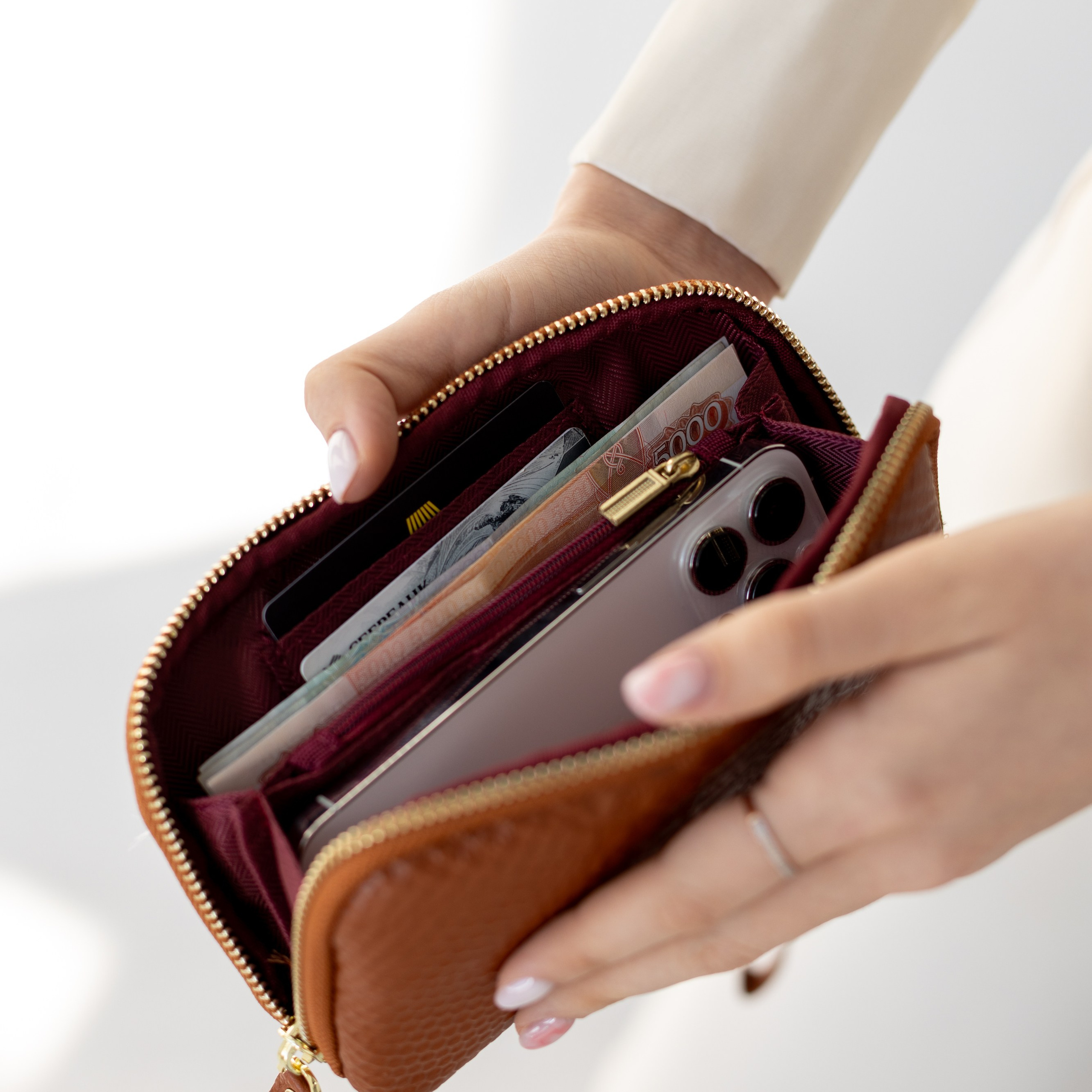 Клатчи. Фотосессии на маркетплейсы