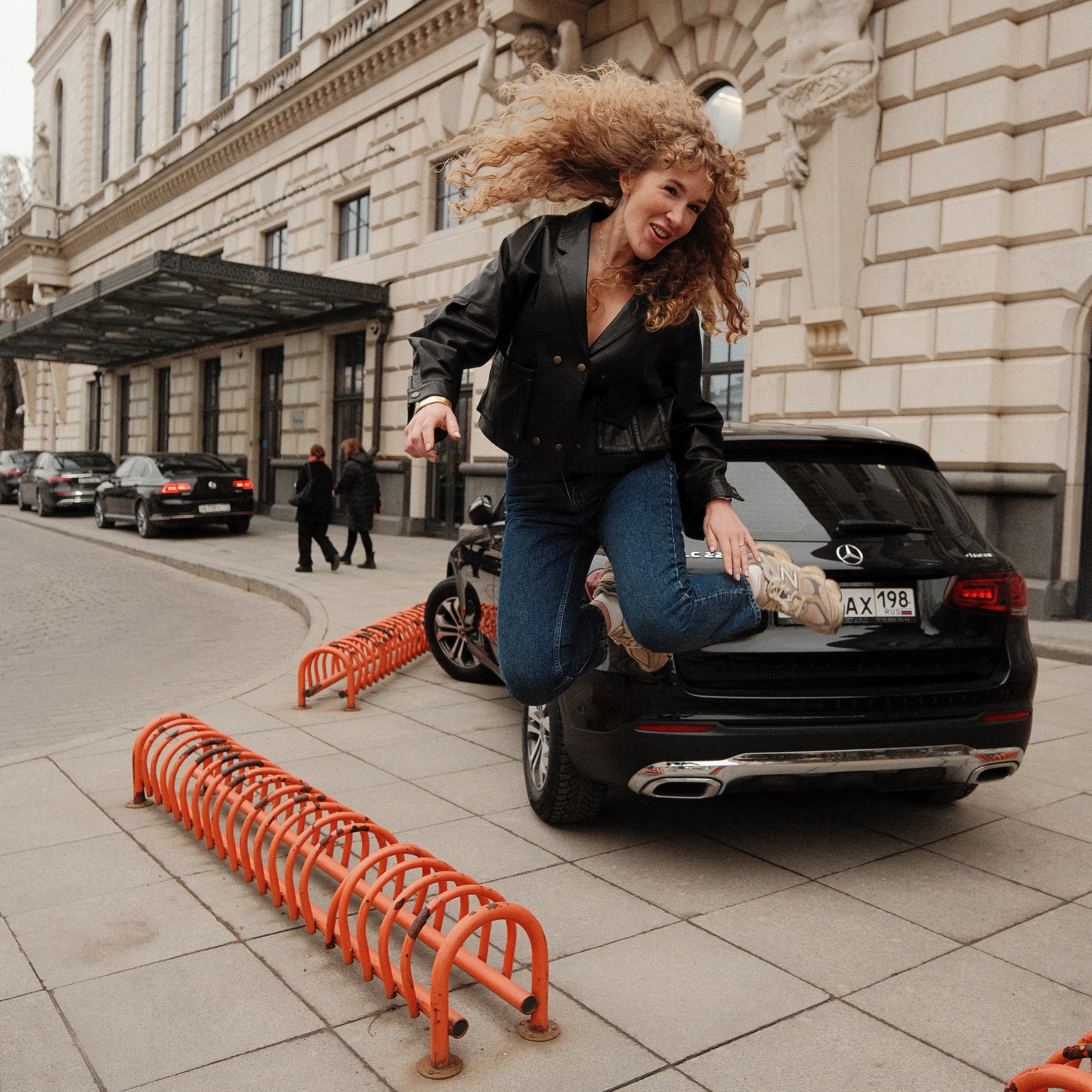 Прогулочные фотосессии по Санкт-Петербургу. Контент съемка | Мобильный фотограф Ириша Гришина