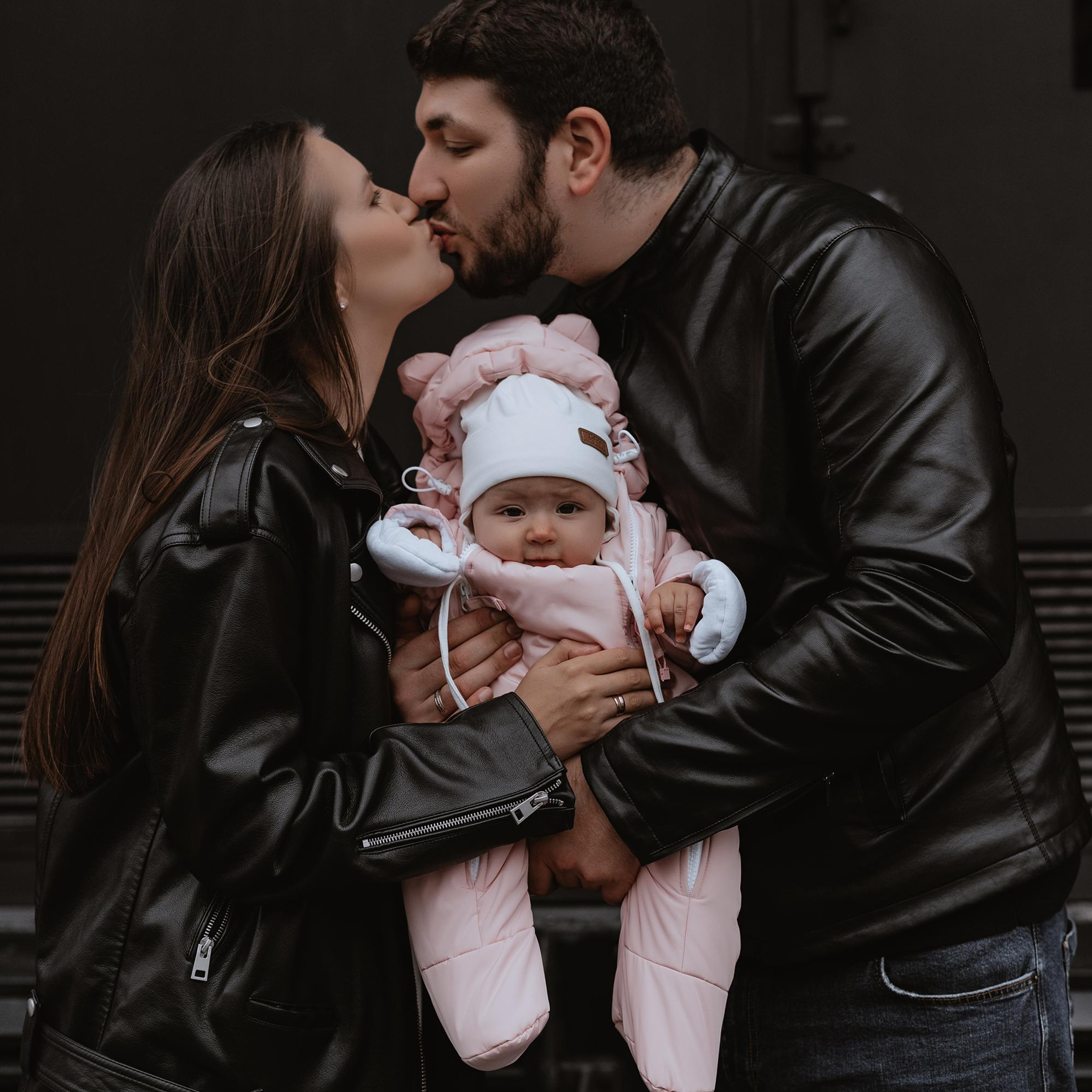 Семейная фотосессия | Фотограф Ириша Гришина. Контент съемка | Мобильный фотограф Ириша Гришина