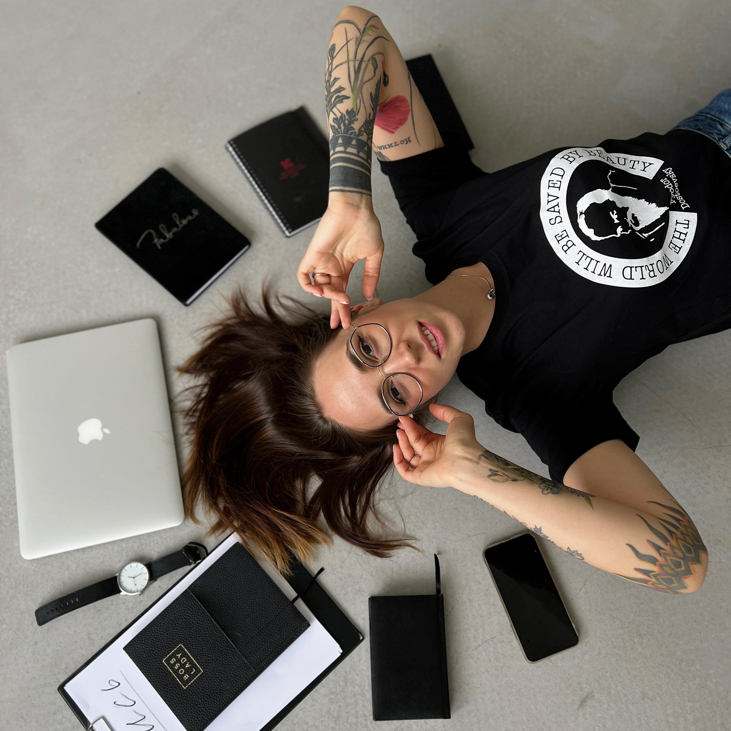 Индивидуальная фотосессия | Фотограф Ириша Гришина. Контент съемка | Мобильный фотограф Ириша Гришина