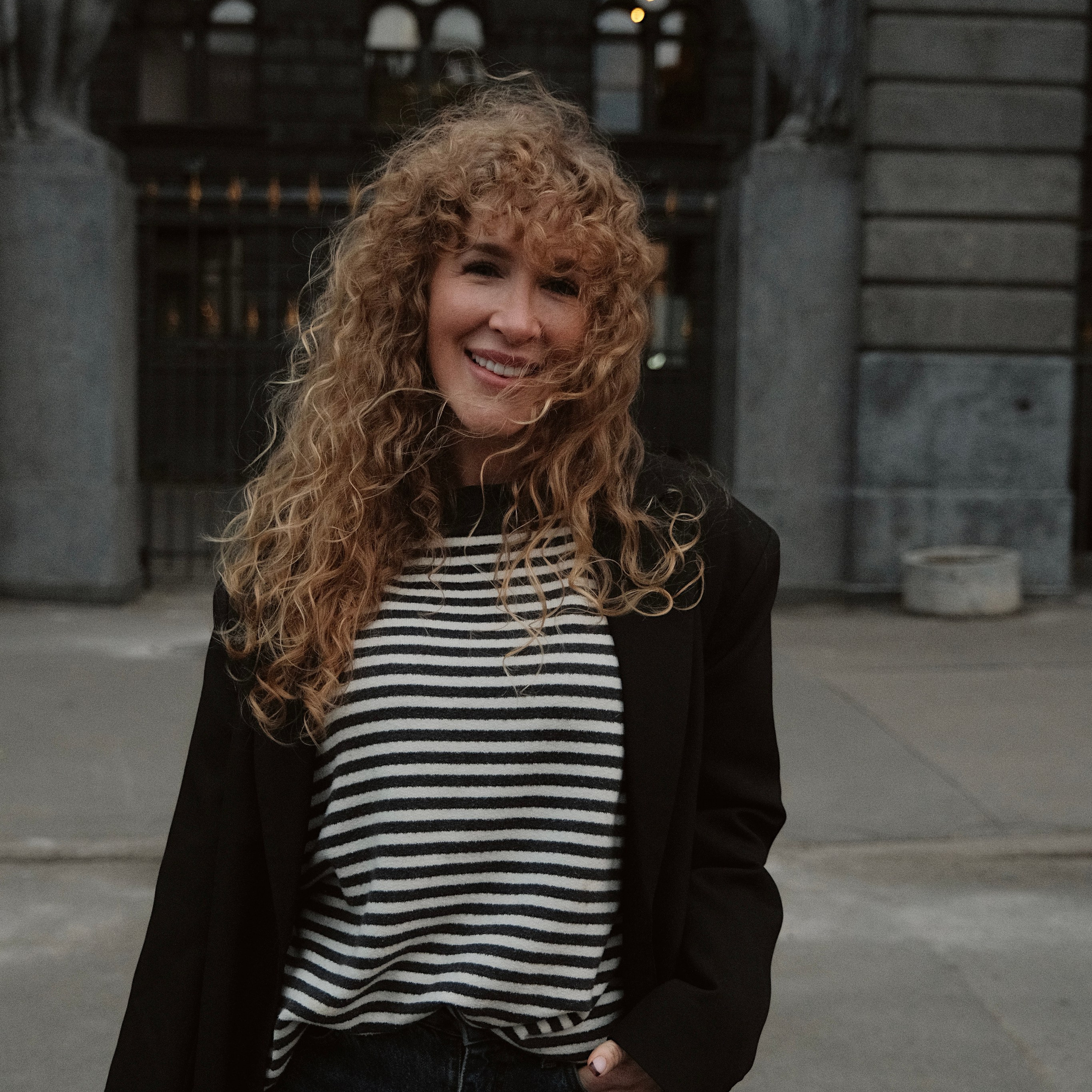 Прогулочные фотосессии по Санкт-Петербургу. Контент съемка | Мобильный фотограф Ириша Гришина