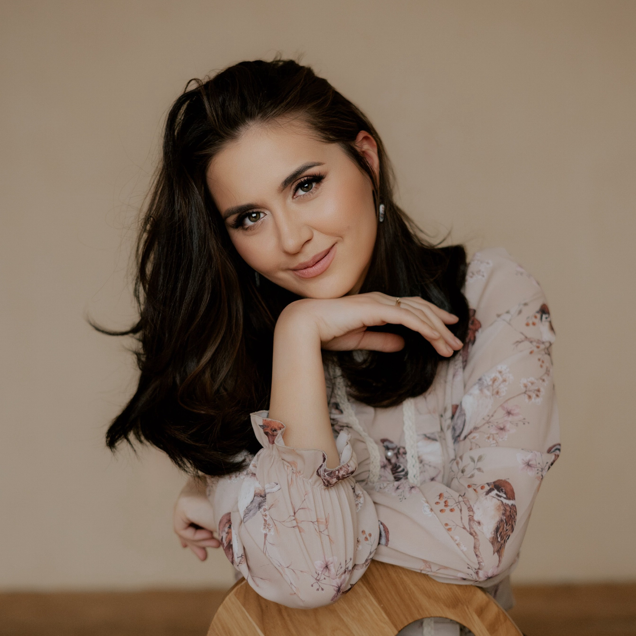 Индивидуальная фотосессия | Фотограф Ириша Гришина. Контент съемка | Мобильный фотограф Ириша Гришина