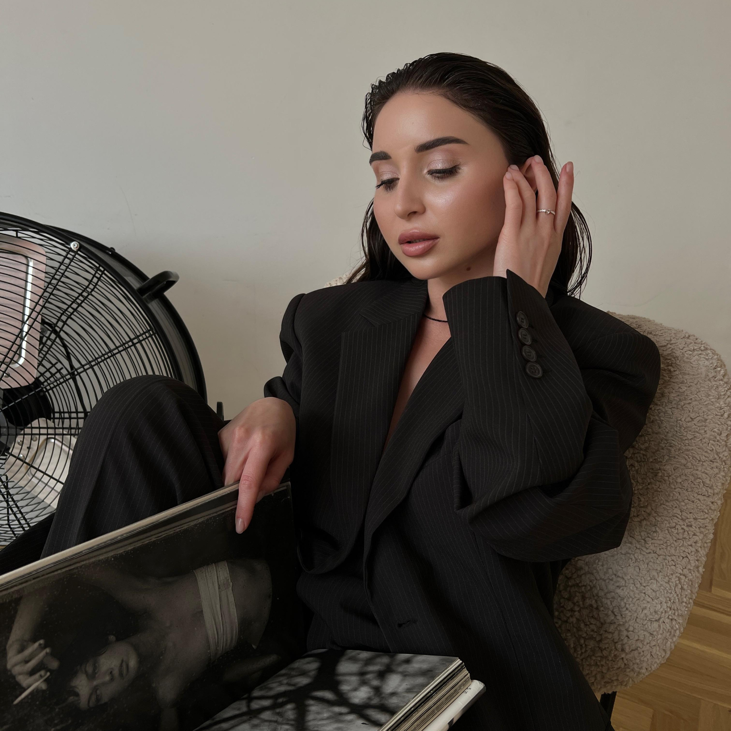 Индивидуальная фотосессия | Фотограф Ириша Гришина. Контент съемка | Мобильный фотограф Ириша Гришина