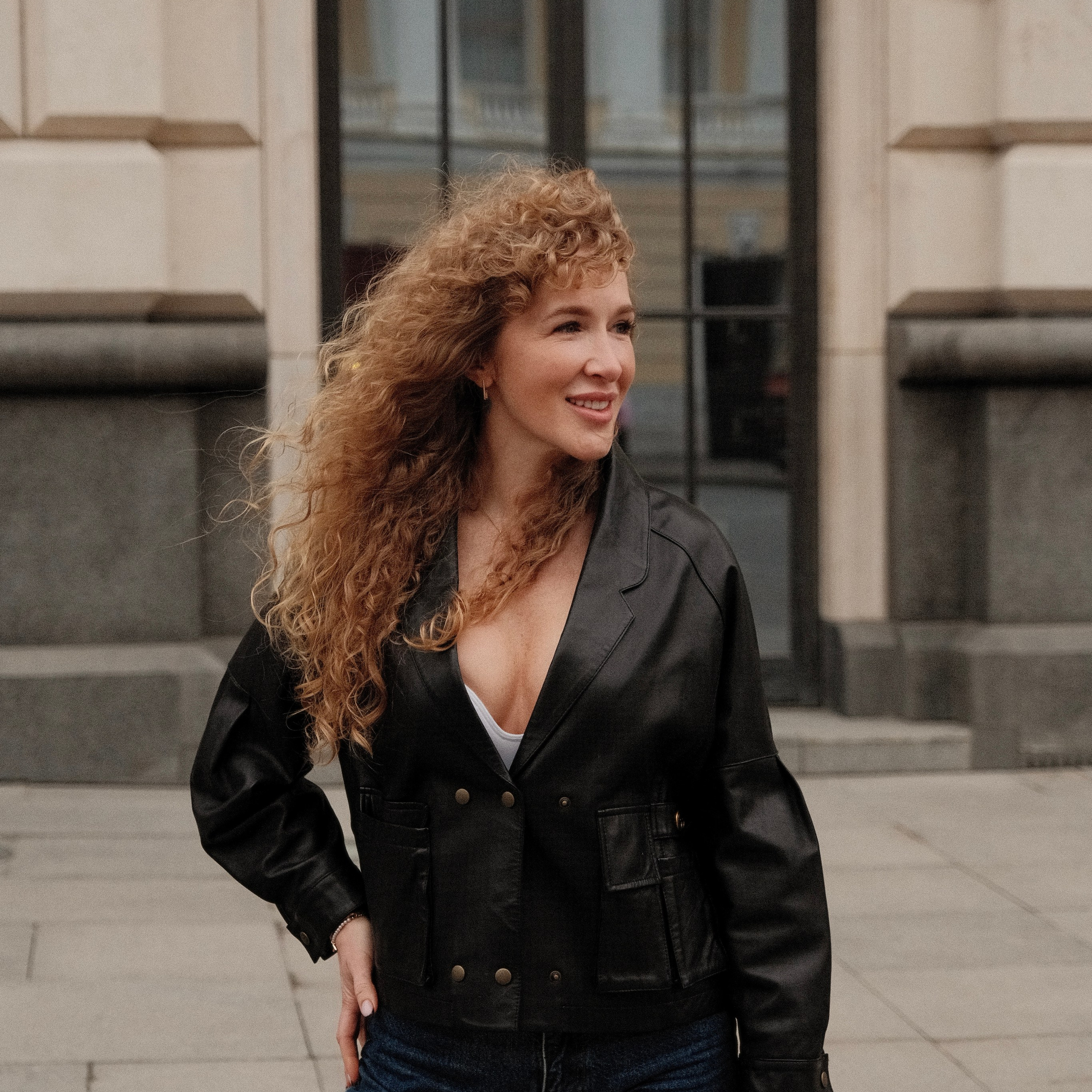 Прогулочные фотосессии по Санкт-Петербургу. Контент съемка | Мобильный фотограф Ириша Гришина