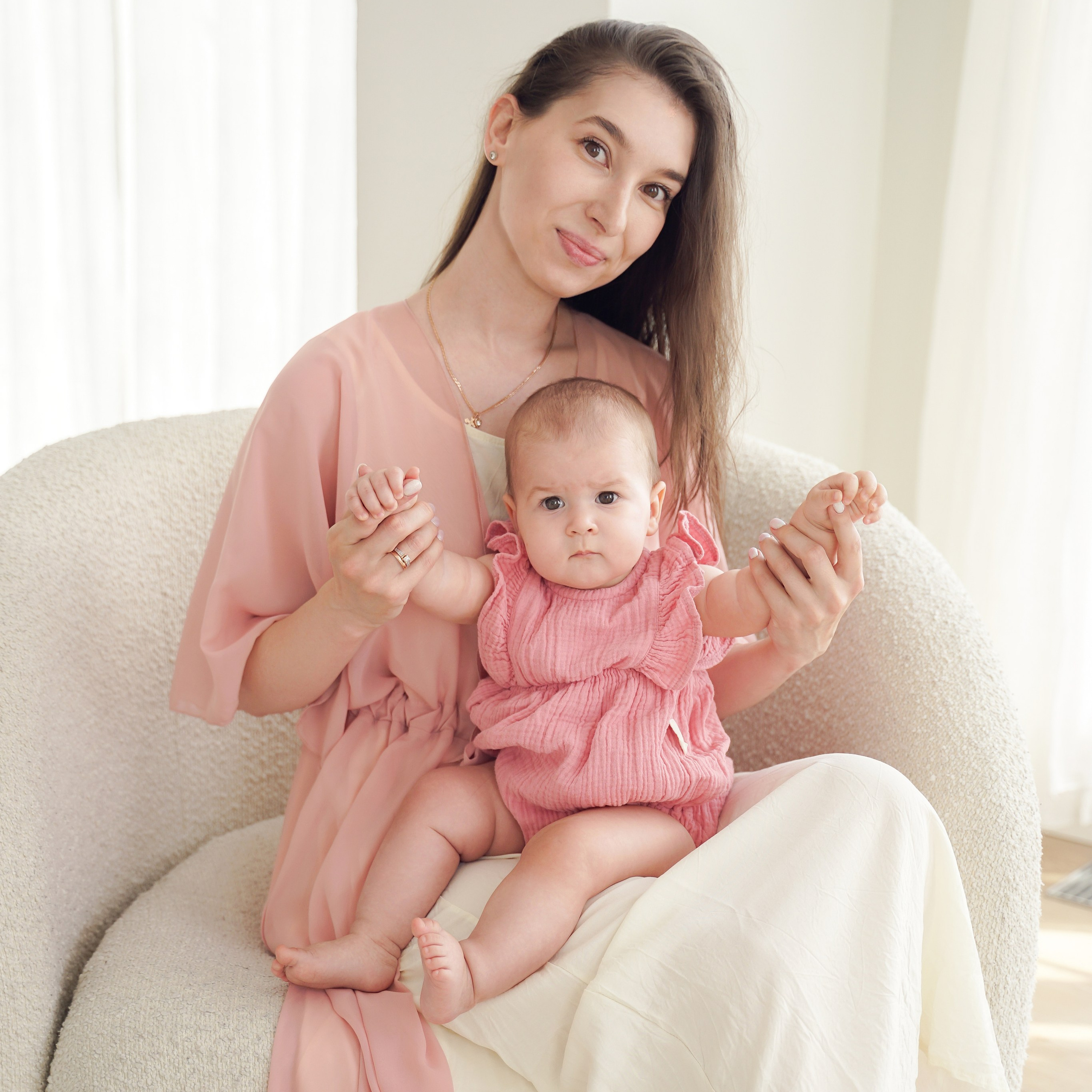 Семейная фотосессия | Фотограф Ириша Гришина. Контент съемка | Мобильный фотограф Ириша Гришина