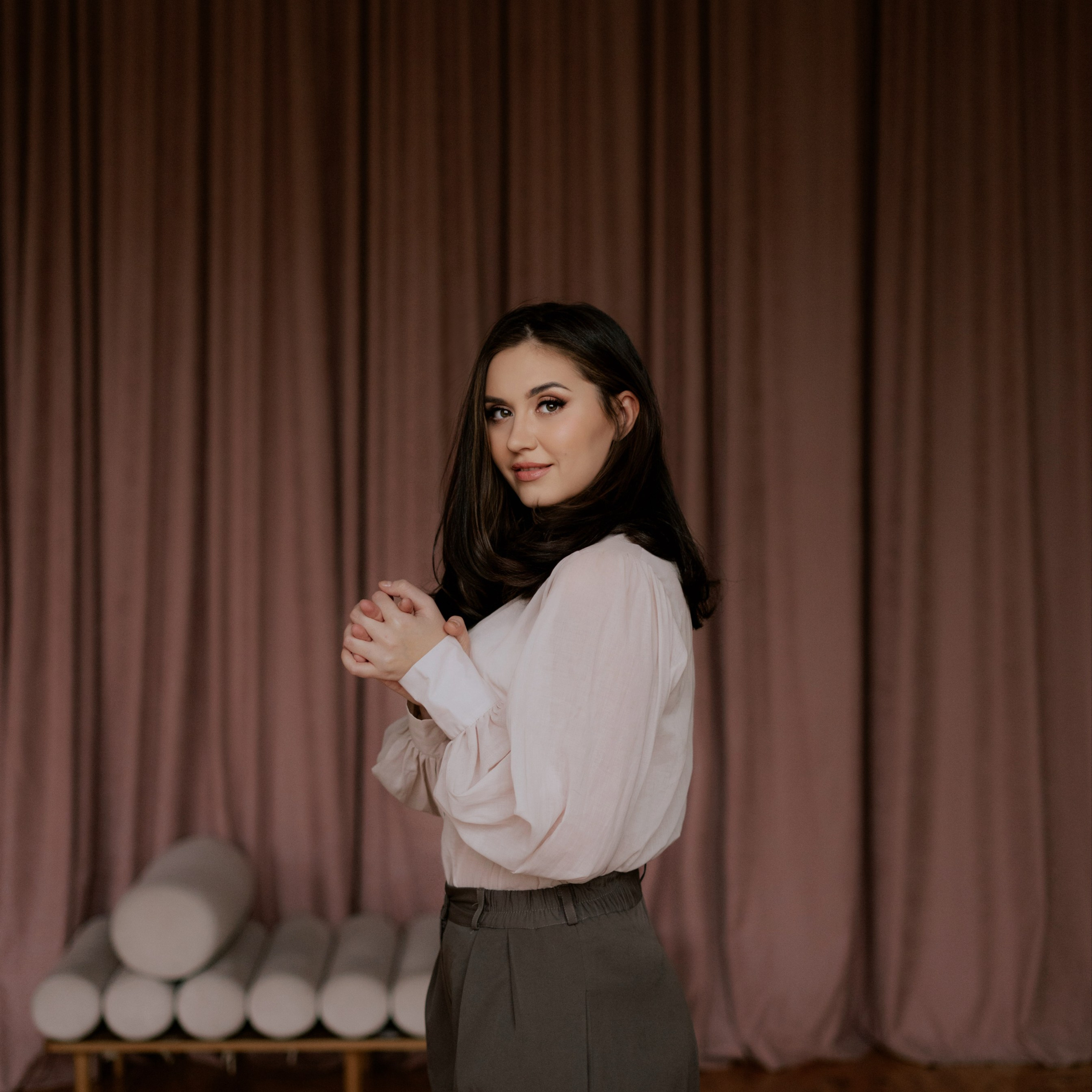 Индивидуальная фотосессия | Фотограф Ириша Гришина. Контент съемка | Мобильный фотограф Ириша Гришина