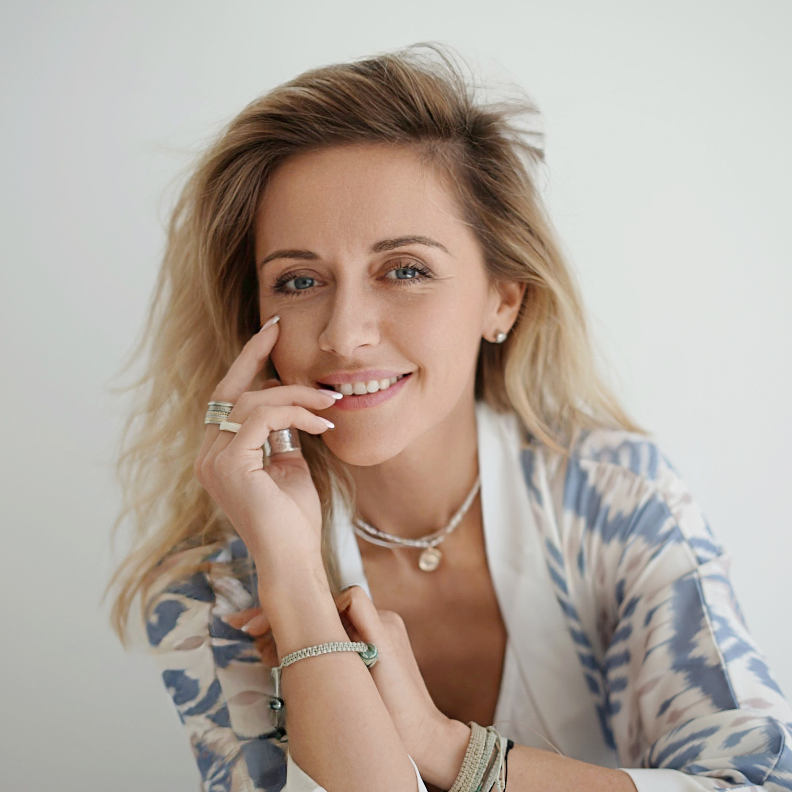 Индивидуальная фотосессия | Фотограф Ириша Гришина. Контент съемка | Мобильный фотограф Ириша Гришина